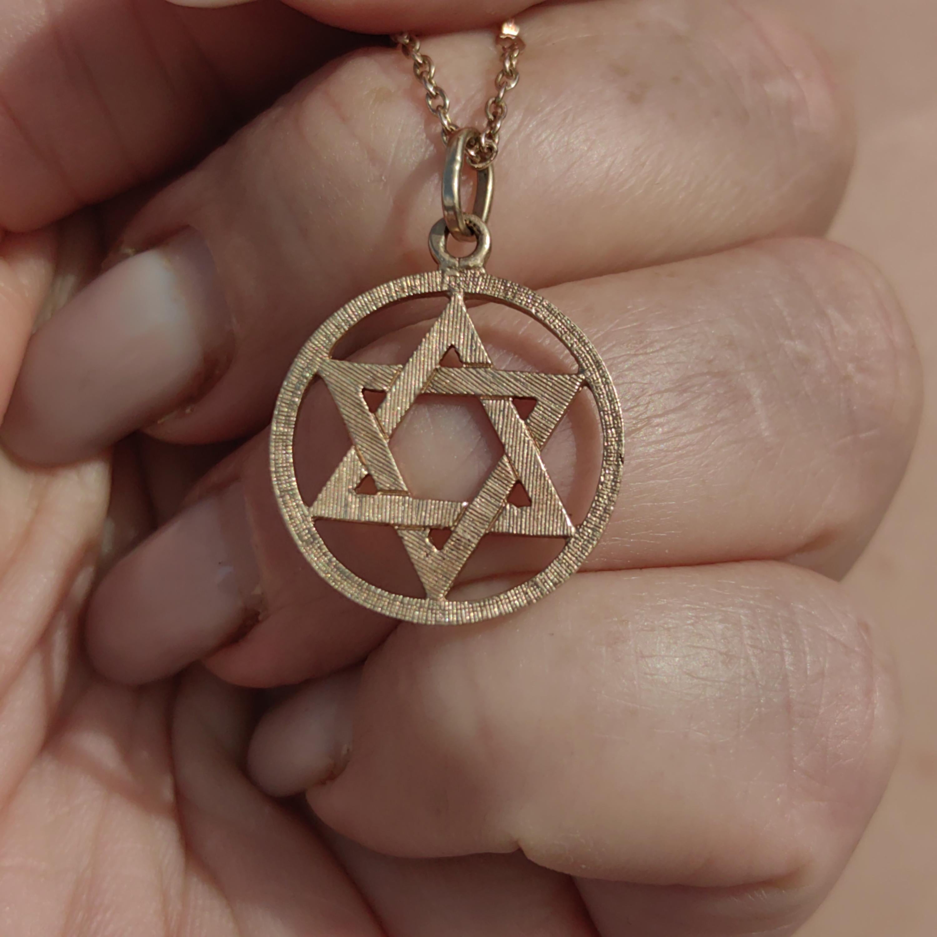 Vintage 14k Gold Star of David Pendant: Chiseled Judaica Charm