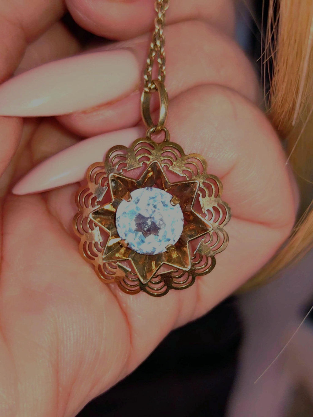 Vintage 14k Yellow Gold Star Pendant: Lab Aquamarine Art Deco