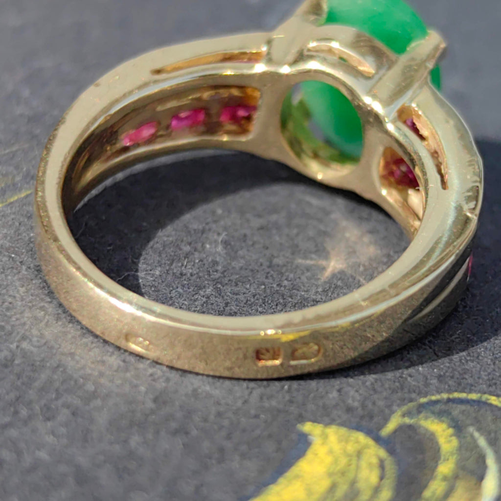 Vintage 18K Gold Jadeite & Ruby Cocktail Ring - Hungarian Hallmarks