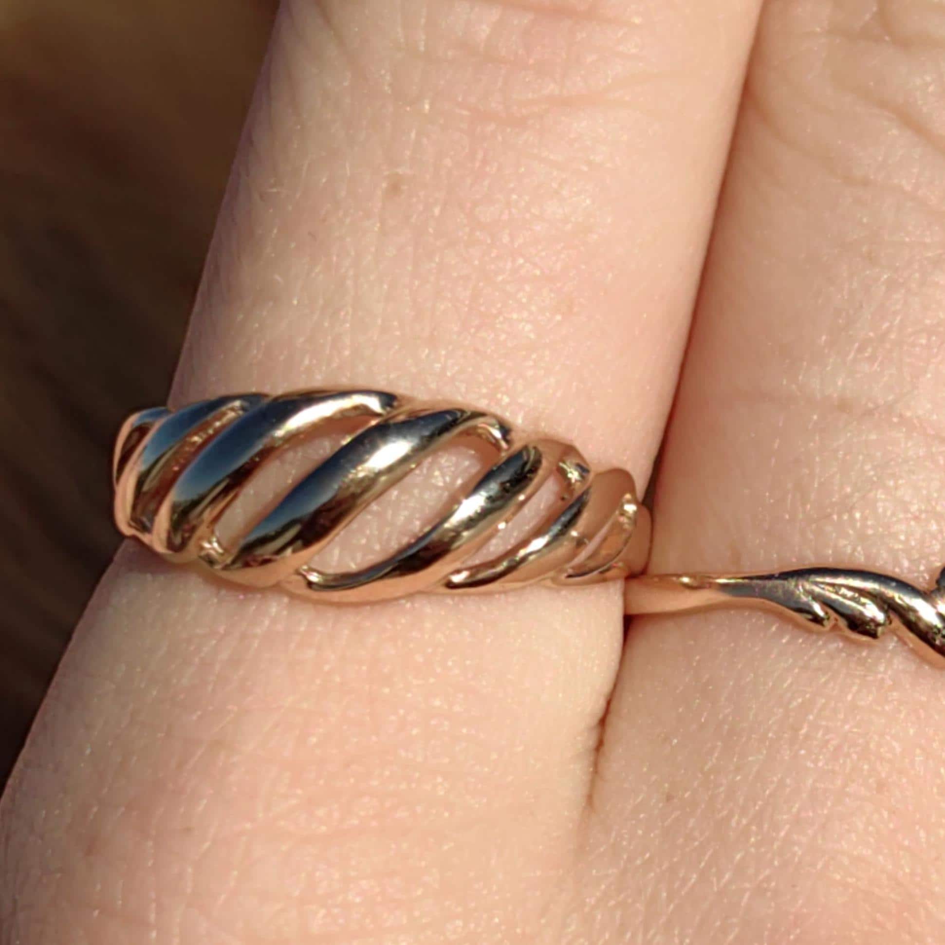 Dainty 14k Solid Yellow Rose Champagne Gold Chain Wave Elegant Ring Stackable Geometric Vintage Dainty Band Gift for Her Present