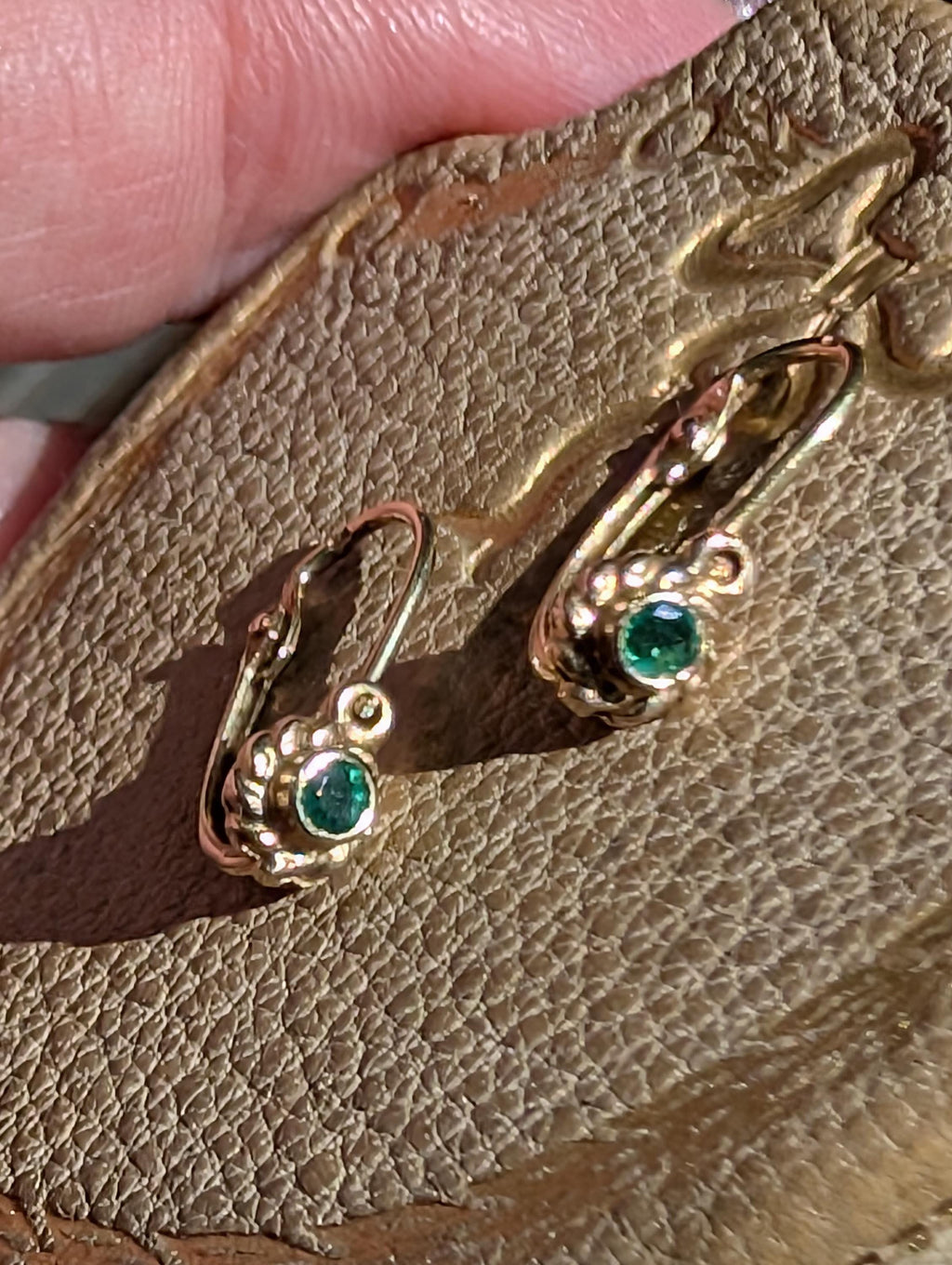 14k 585 Hallmarked Gold Heart Natural Emerald Solid Hallmarked Yellow Champagne 1950s Mid Century Dormouse Gift for her Antique Earrings