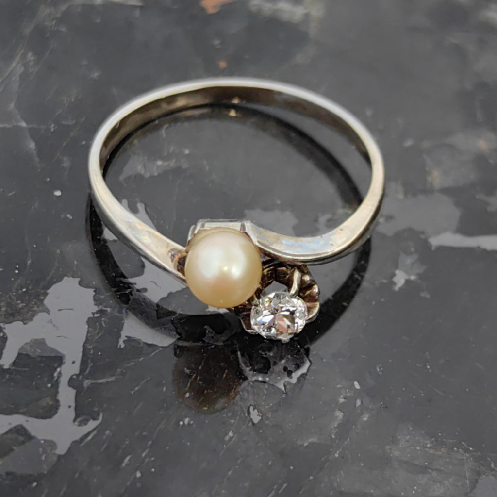 Art Deco Antique Vintage 1940s Cultured Natural Pearl Diamond 18k Solid White Gold Two Stone Wave Elegant Ring Gift for Her