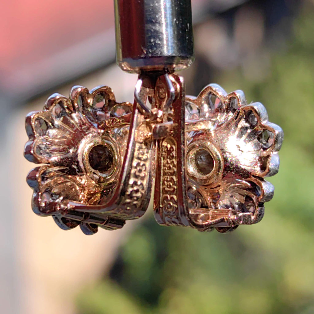 Art Deco 18k Gold Diamond Floral Stud Earrings: 0.68 ct, 1940s Vintage