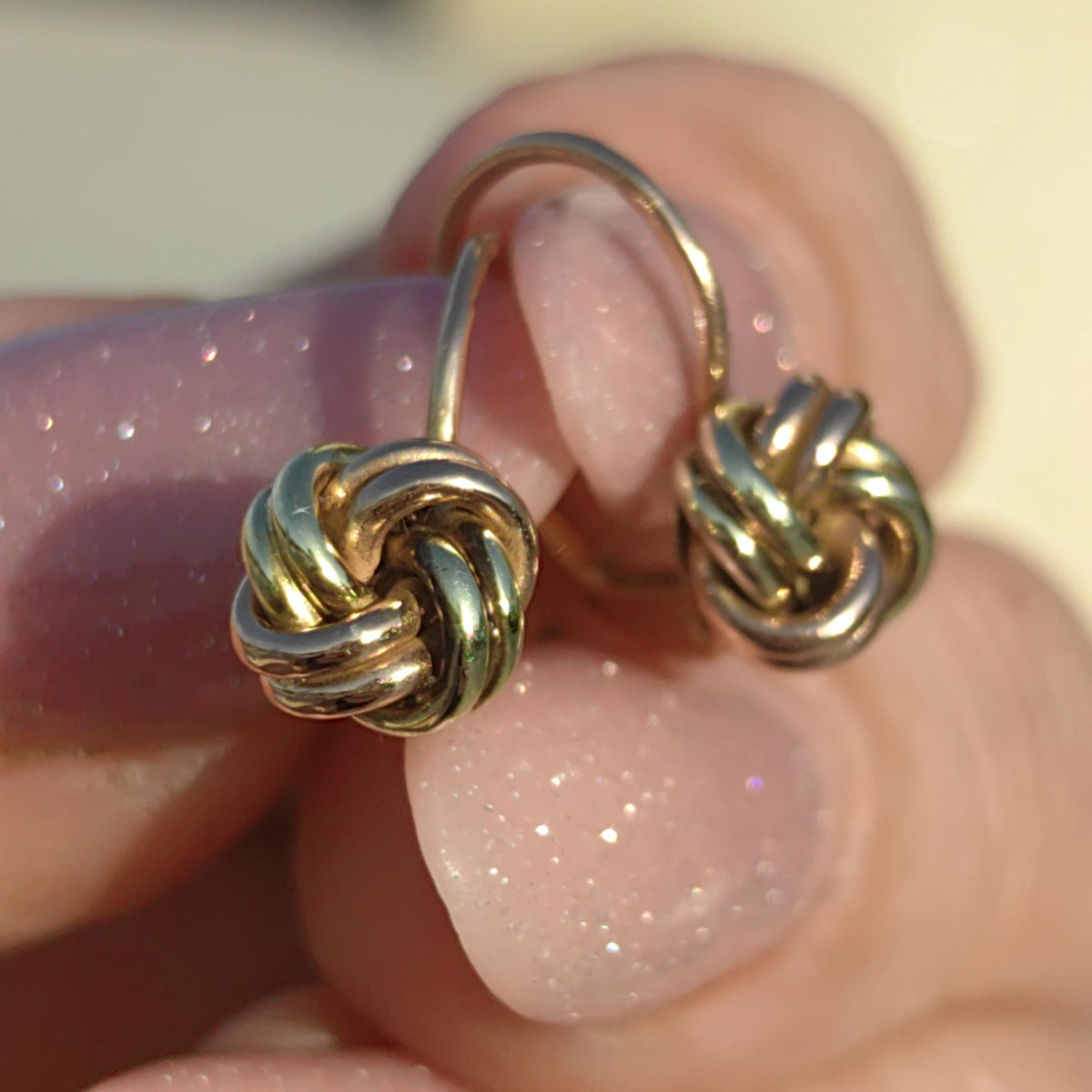 Vintage 14K Gold Love Knot Earrings: Tri-Color Lever Back Sleepers