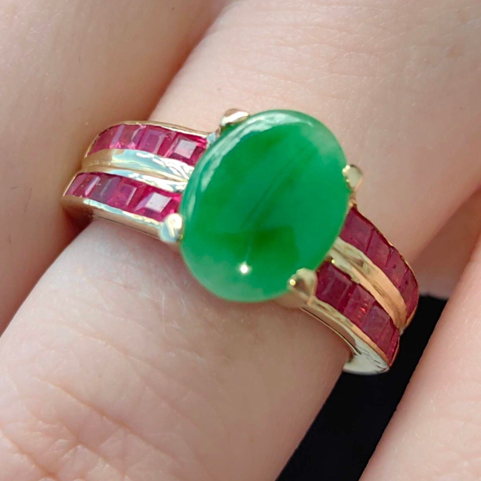 Vintage 18K Gold Jadeite & Ruby Cocktail Ring - Hungarian Hallmarks