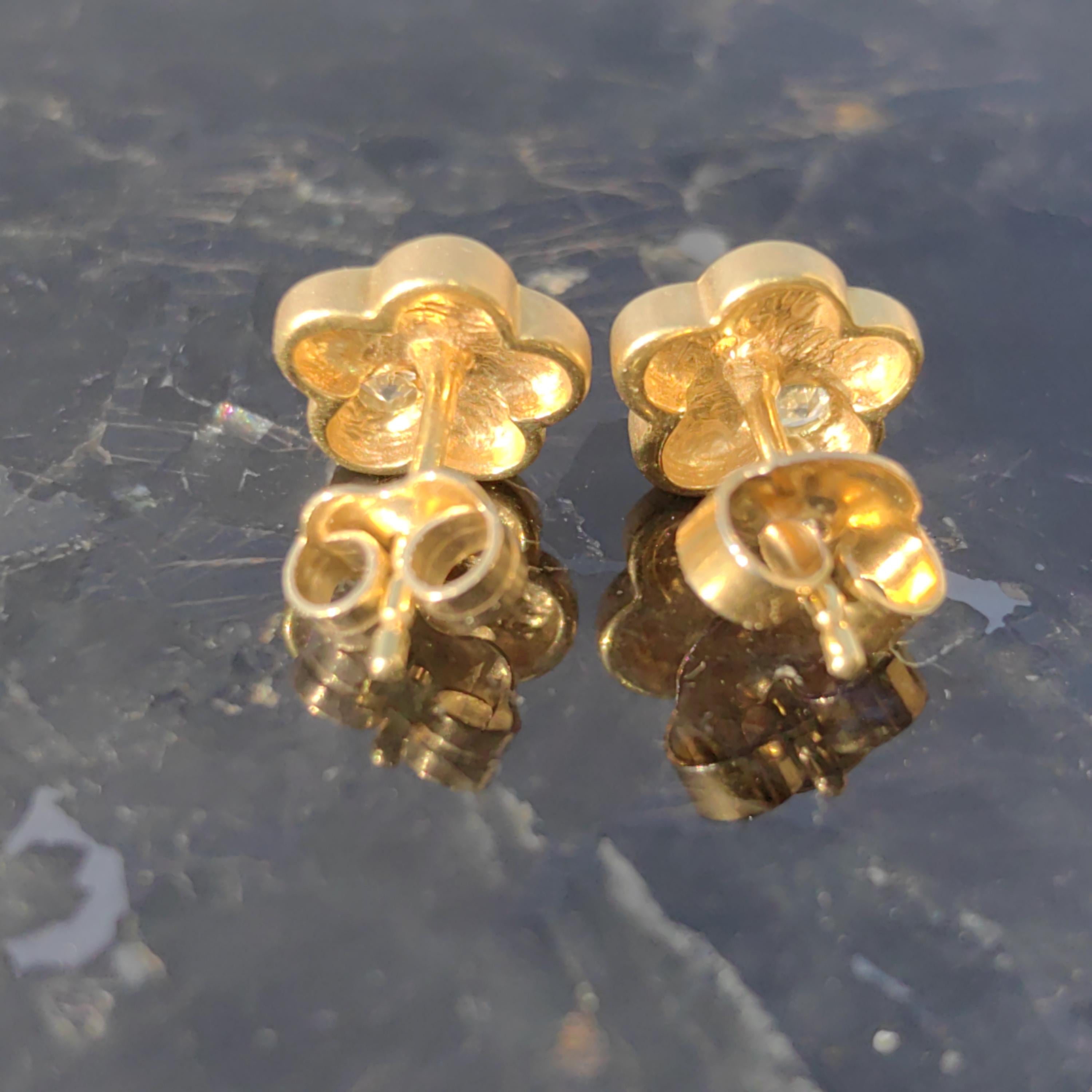 Diamond Flower Stud Earrings: 14k Yellow Gold Vintage Floral