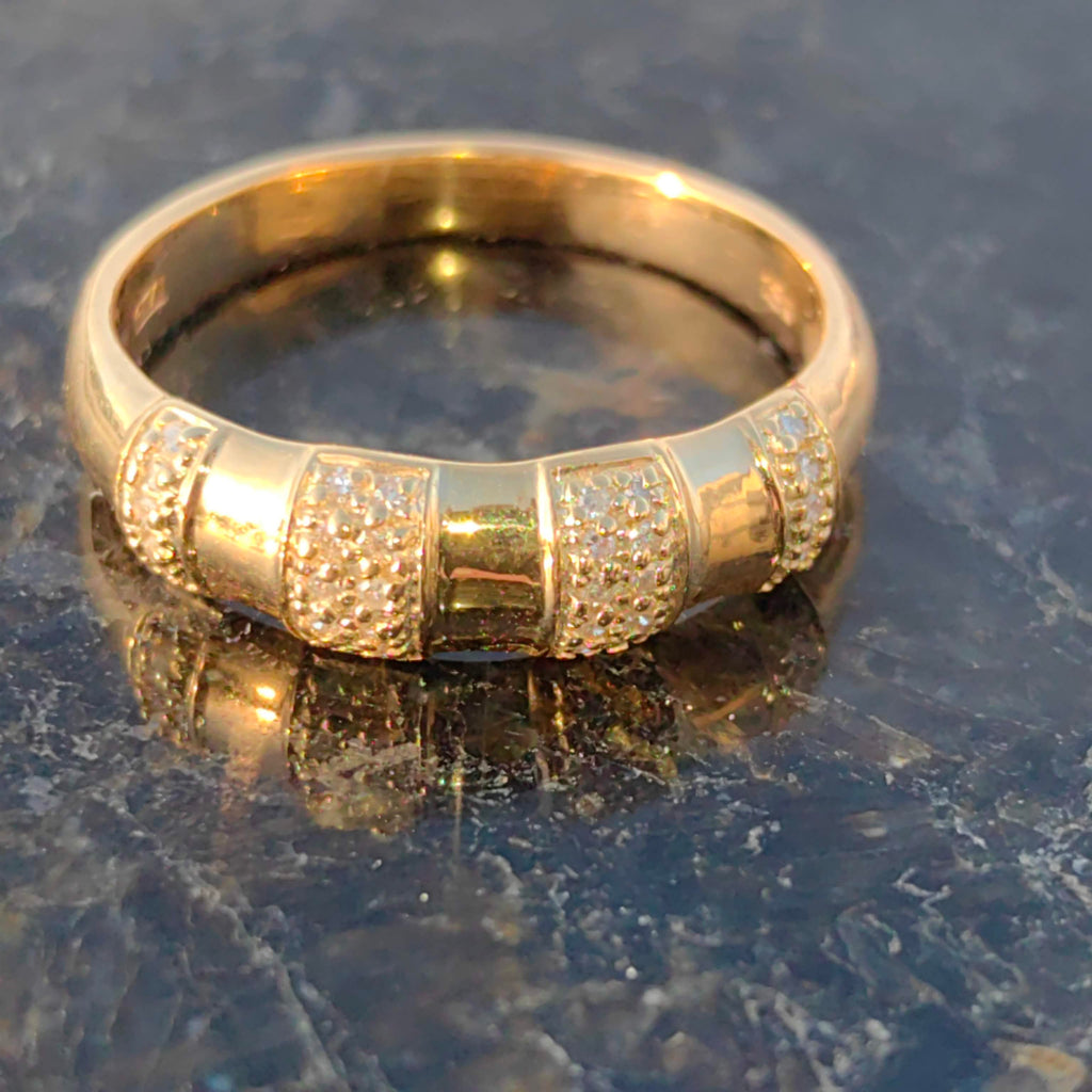 Vintage 18K Gold Diamond Band Ring: 1980s Bamboo Design