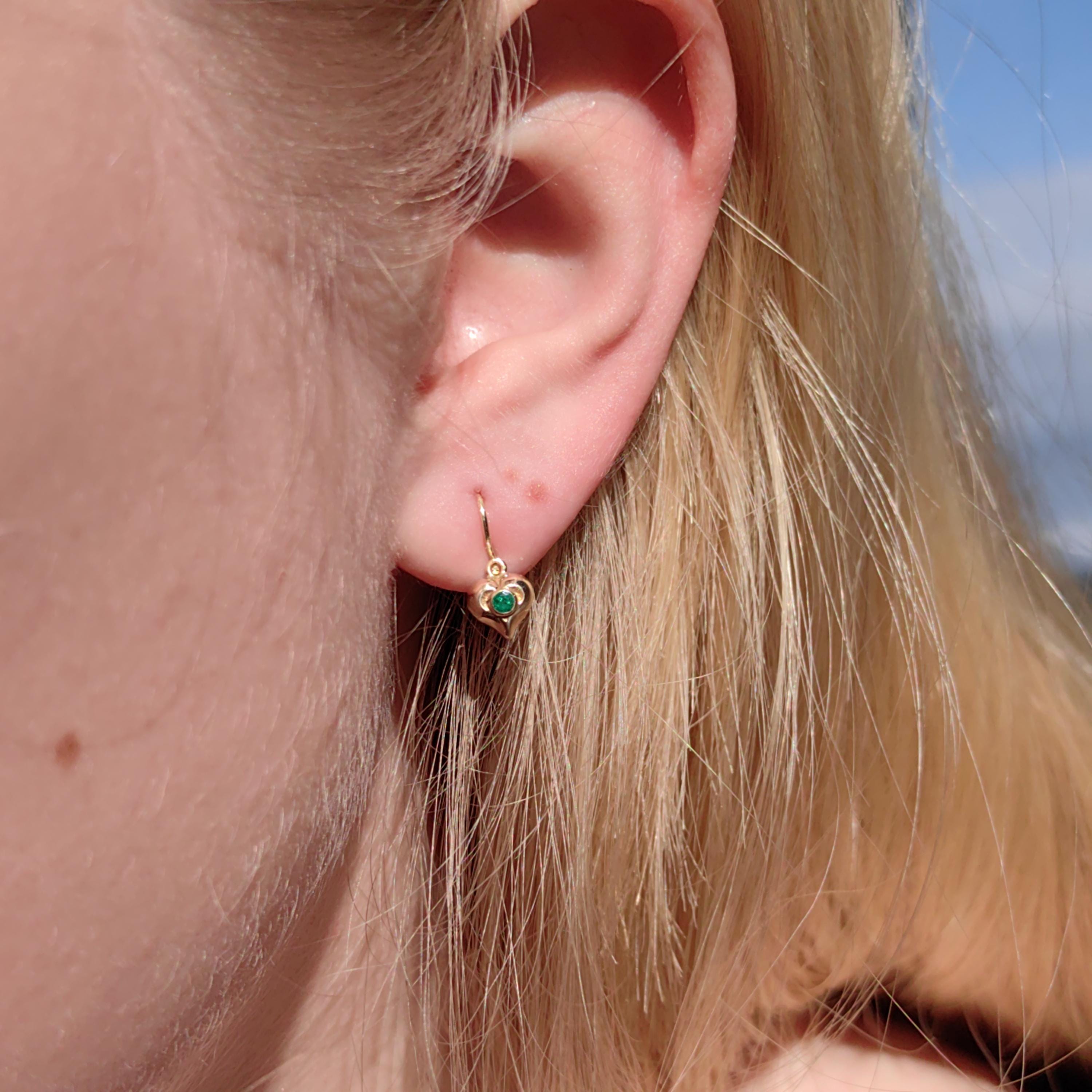 14k 585 Hallmarked Gold Heart Natural Emerald Solid Hallmarked Yellow Champagne 1950s Mid Century Dormouse Gift for her Antique Earrings