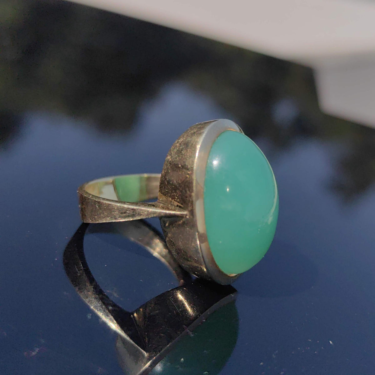1960s Chalcedony Ring: Vintage 14k Yellow Gold Solitaire