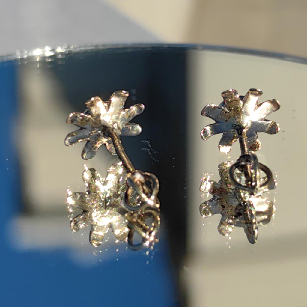 Vintage 14k Gold Opal Flower Stud Earrings: Art Nouveau Floral Design