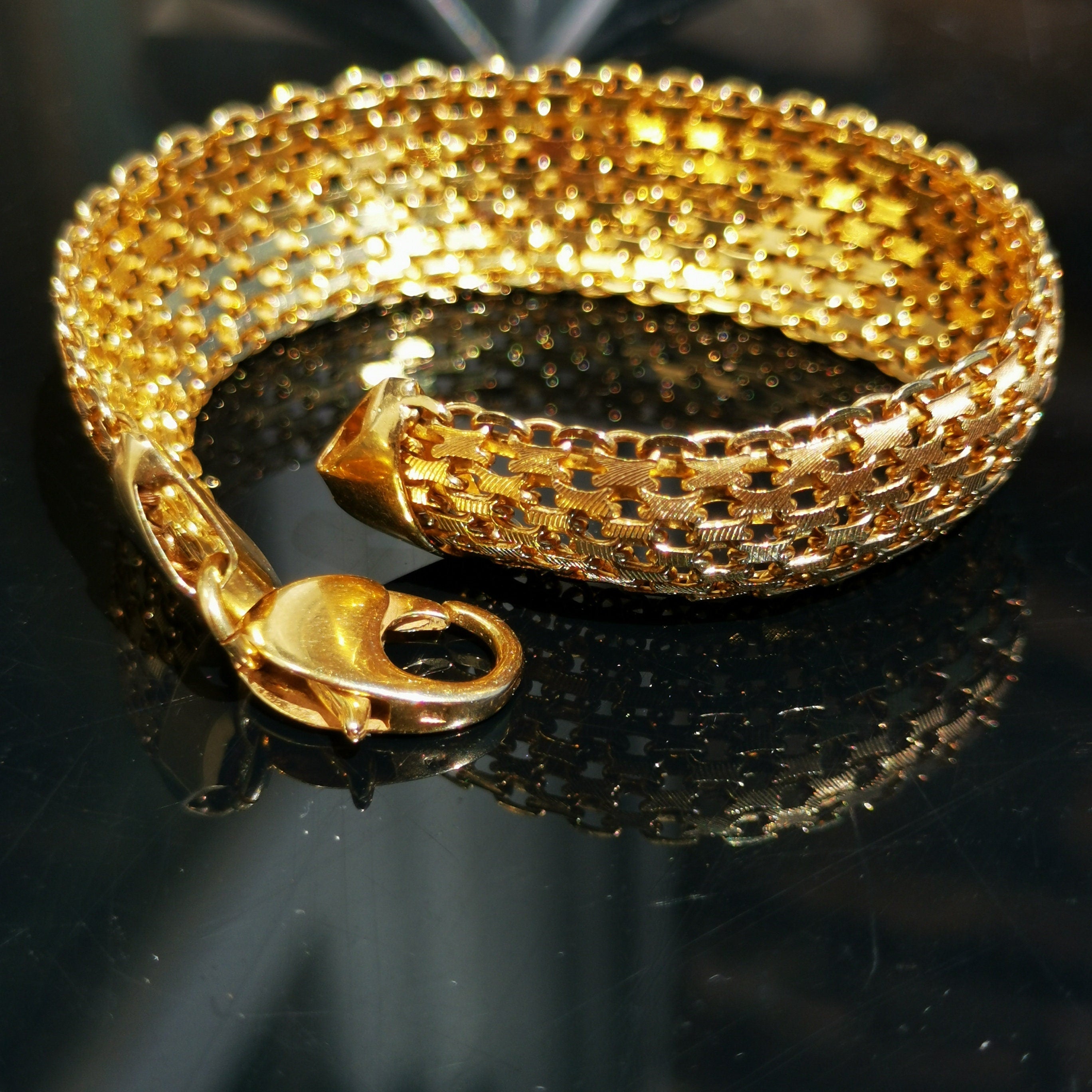 Vintage 1960s Italy 14k Solid Yellow Gold Wide Handmade Thick Chain Statement Elegant Bracelet Gift Present