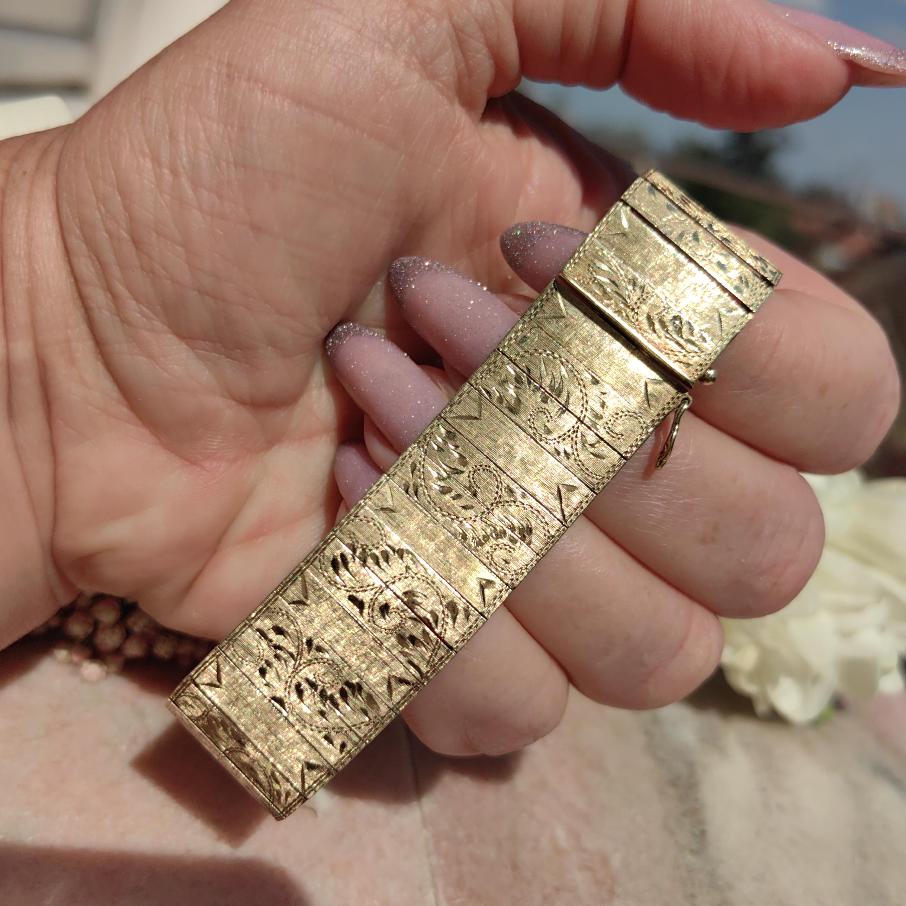 14k Yellow Gold Floral Link Bracelet: Antique Hand Chiseled Bangle, 1920s 25.9gr Solid, 19.5 cm long