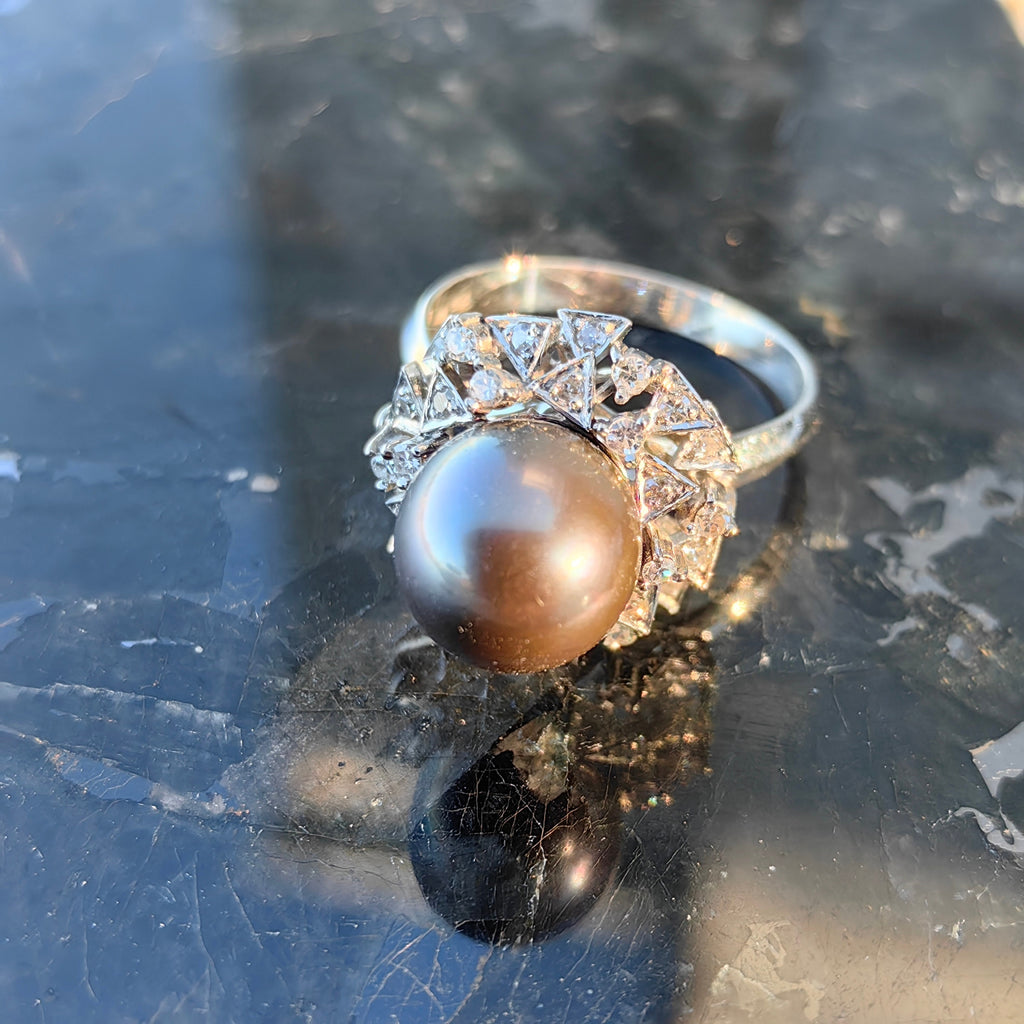 Vintage 1960s Tahitian Pearl and Diamond 18k White Gold Ring
