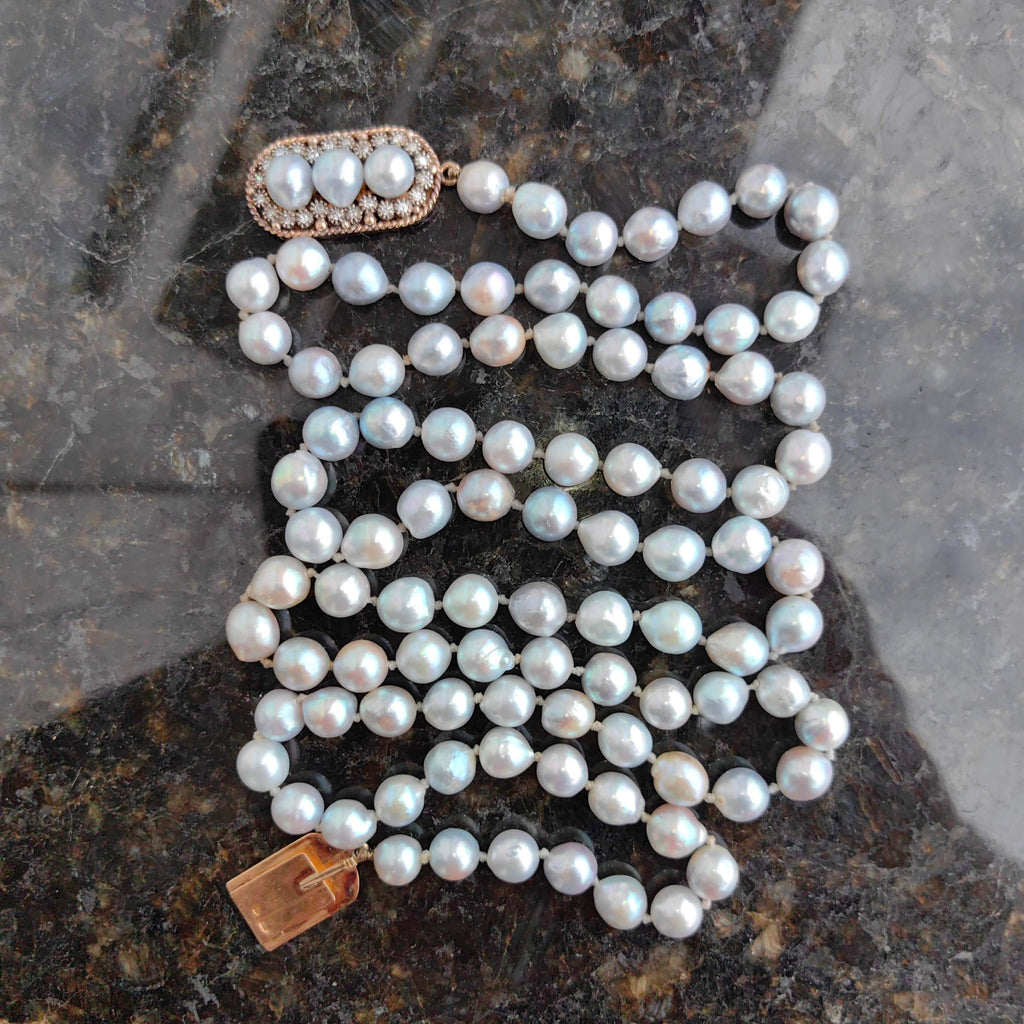 Art Deco 18k Gold Diamond Pearl Necklace: 1940s Vintage Beaded Lock