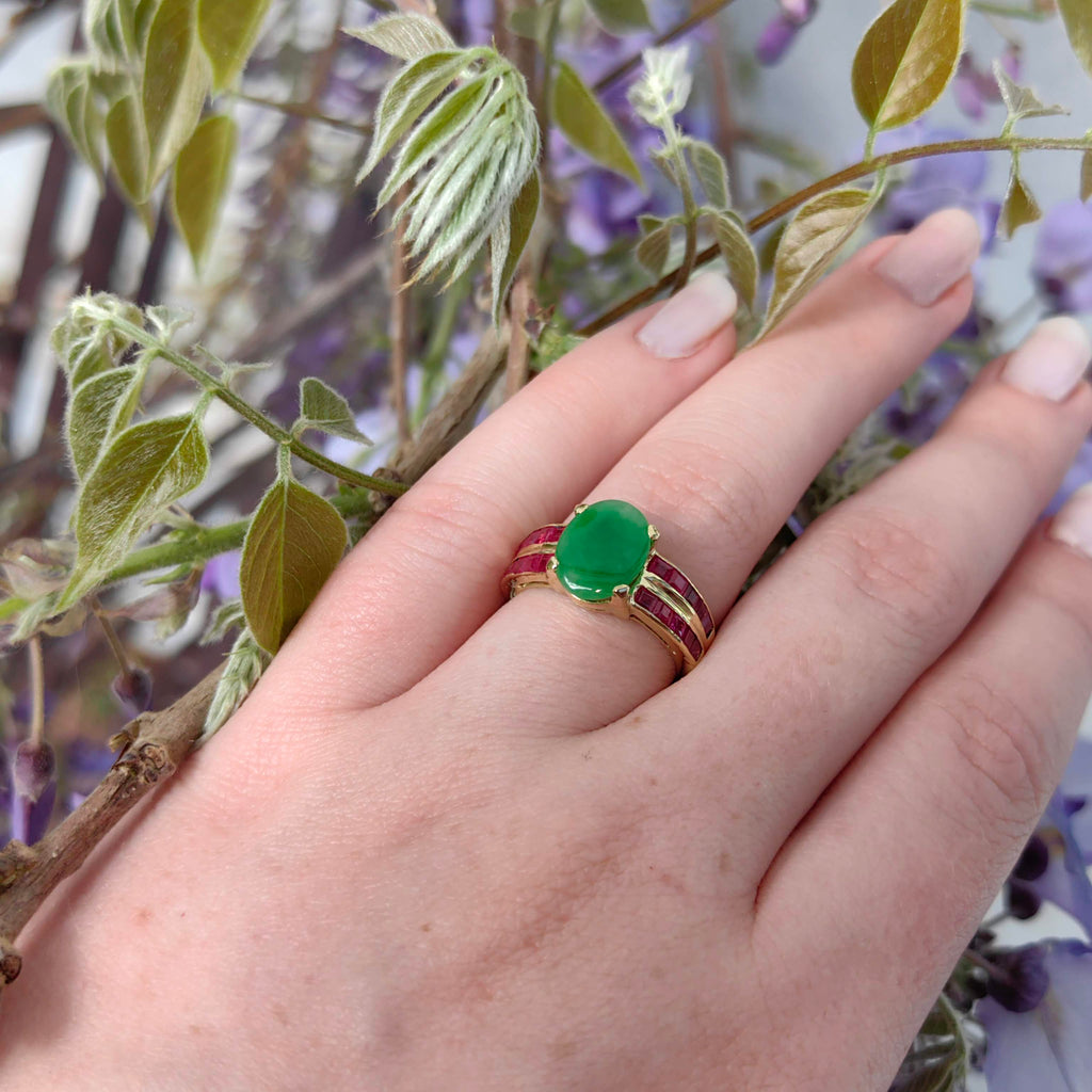 Vintage 18K Gold Jadeite & Ruby Cocktail Ring - Hungarian Hallmarks