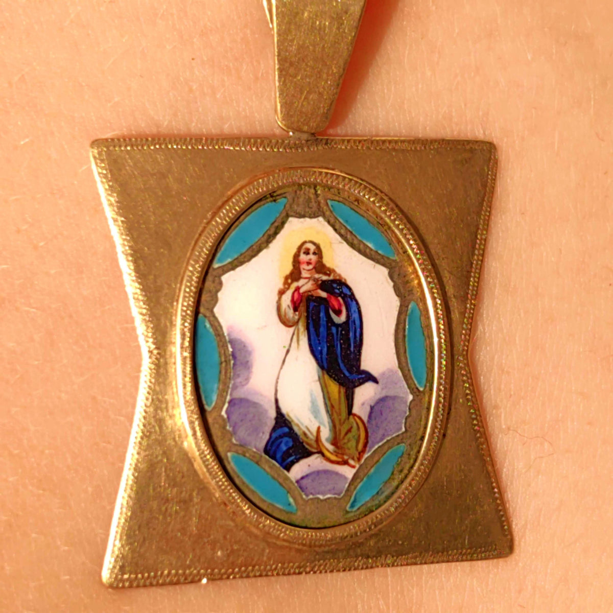 Art Nouveau 14K Gold Madonna Pendant: Antique Hand-Painted Enamel