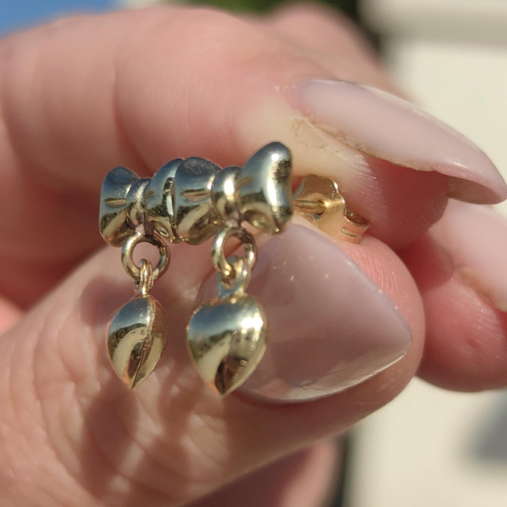 Vintage 14K Solid Yellow Gold Bow Heart Shaped Dainty Earrings Romantic Dangle Studs Push Back Closure Drop Earrings