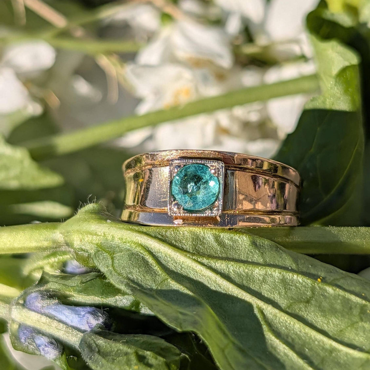 Vintage 1940s Natural Emerald Engagement Ring 14k Solid Yellow Gold Hungarian Hallmarked Solitaire Fine Jewelry Gift for Her