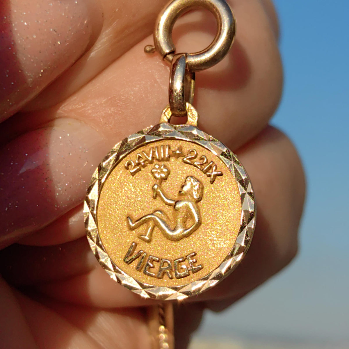 Vintage 18k Gold Virgo Zodiac Charm: French Astrology Pendant