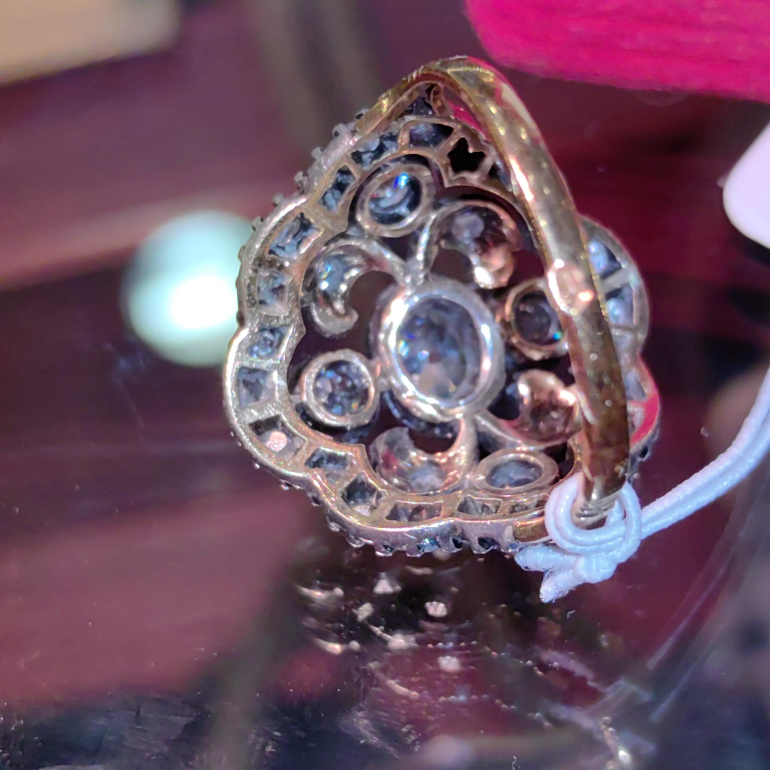 Vintage Art Deco Diamond Cocktail Ring: 18k Yellow Gold Flower Halo, Size 9.5