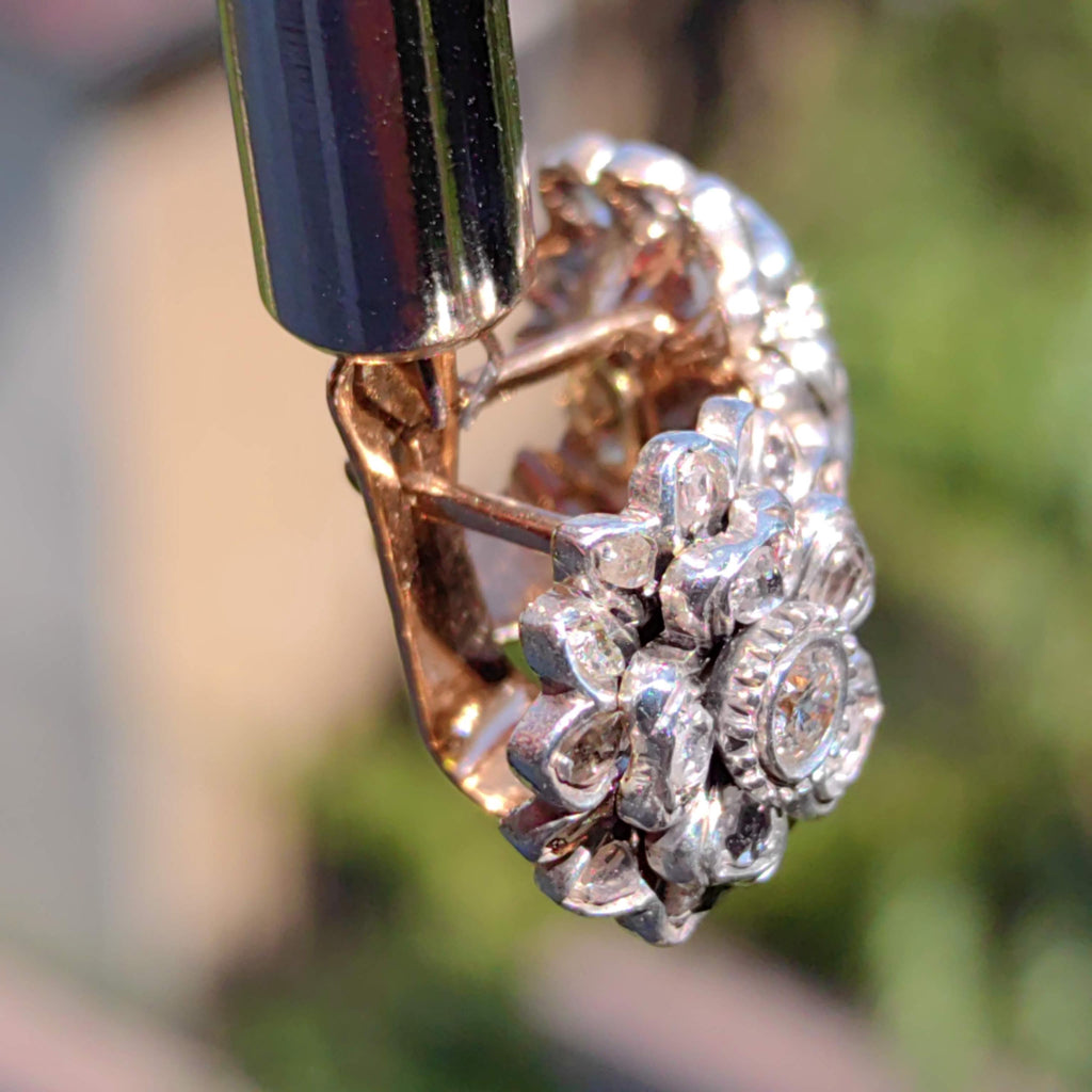 Art Deco 18k Gold Diamond Floral Stud Earrings: 0.68 ct, 1940s Vintage
