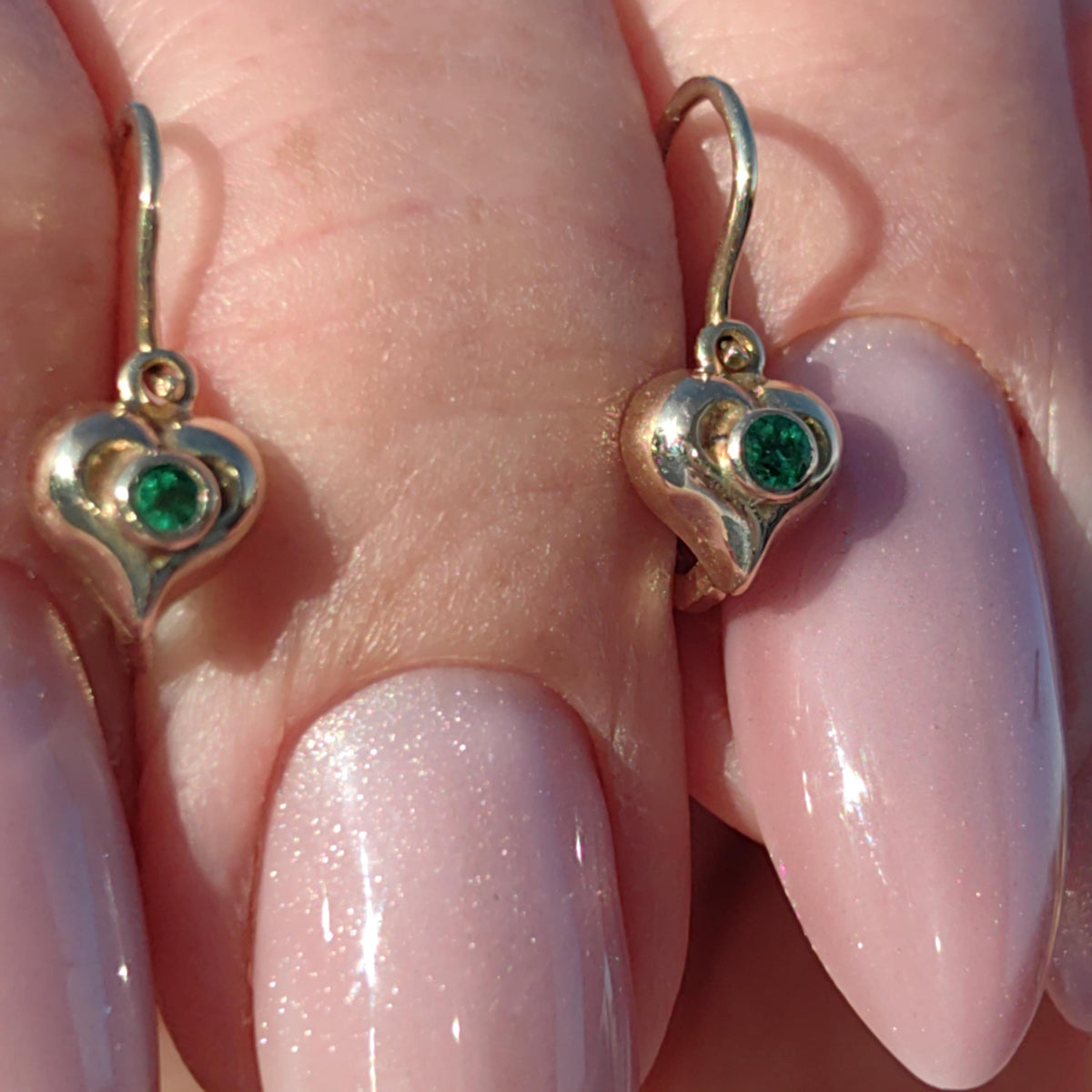 14k 585 Hallmarked Gold Heart Natural Emerald Solid Hallmarked Yellow Champagne 1950s Mid Century Dormouse Gift for her Antique Earrings