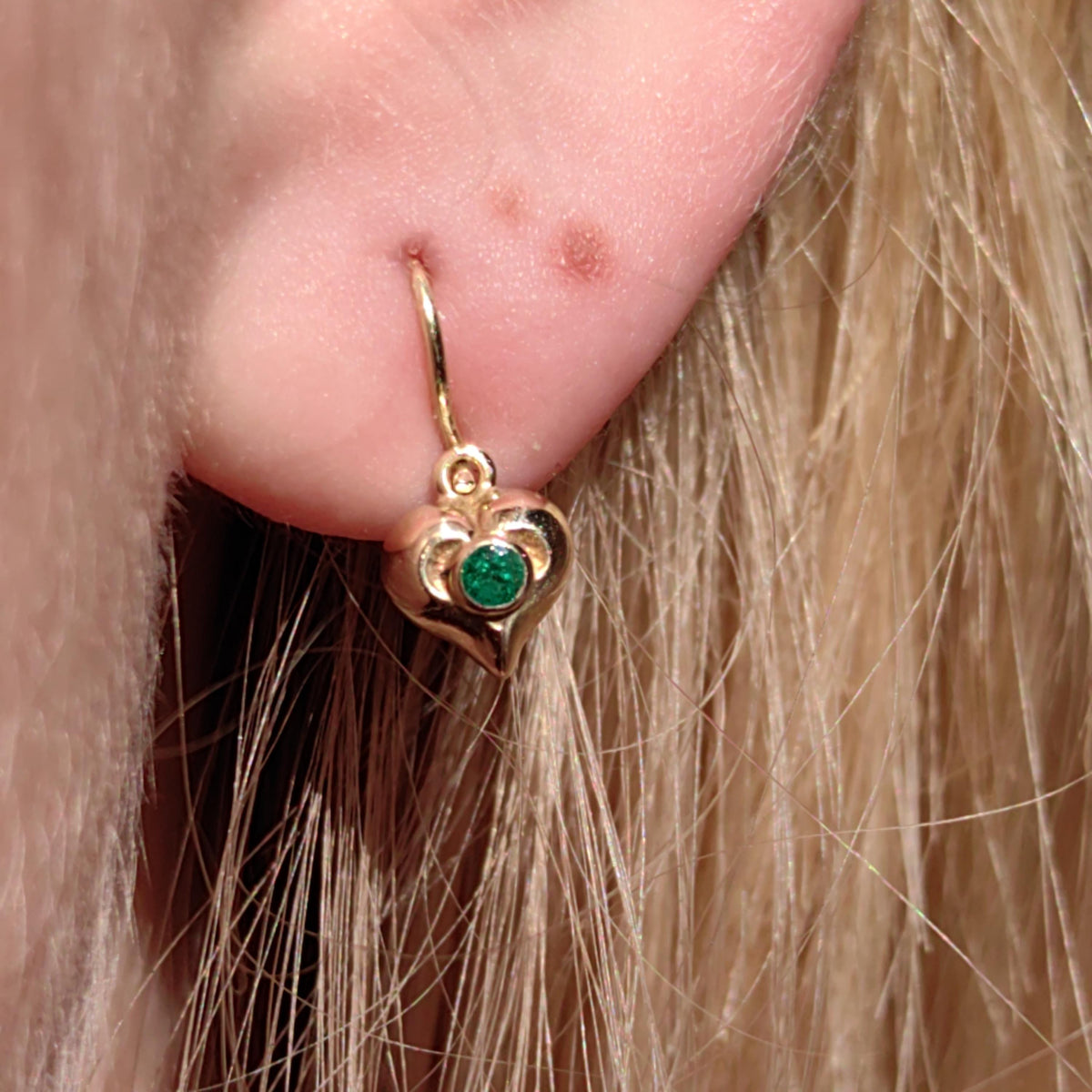 14k 585 Hallmarked Gold Heart Natural Emerald Solid Hallmarked Yellow Champagne 1950s Mid Century Dormouse Gift for her Antique Earrings