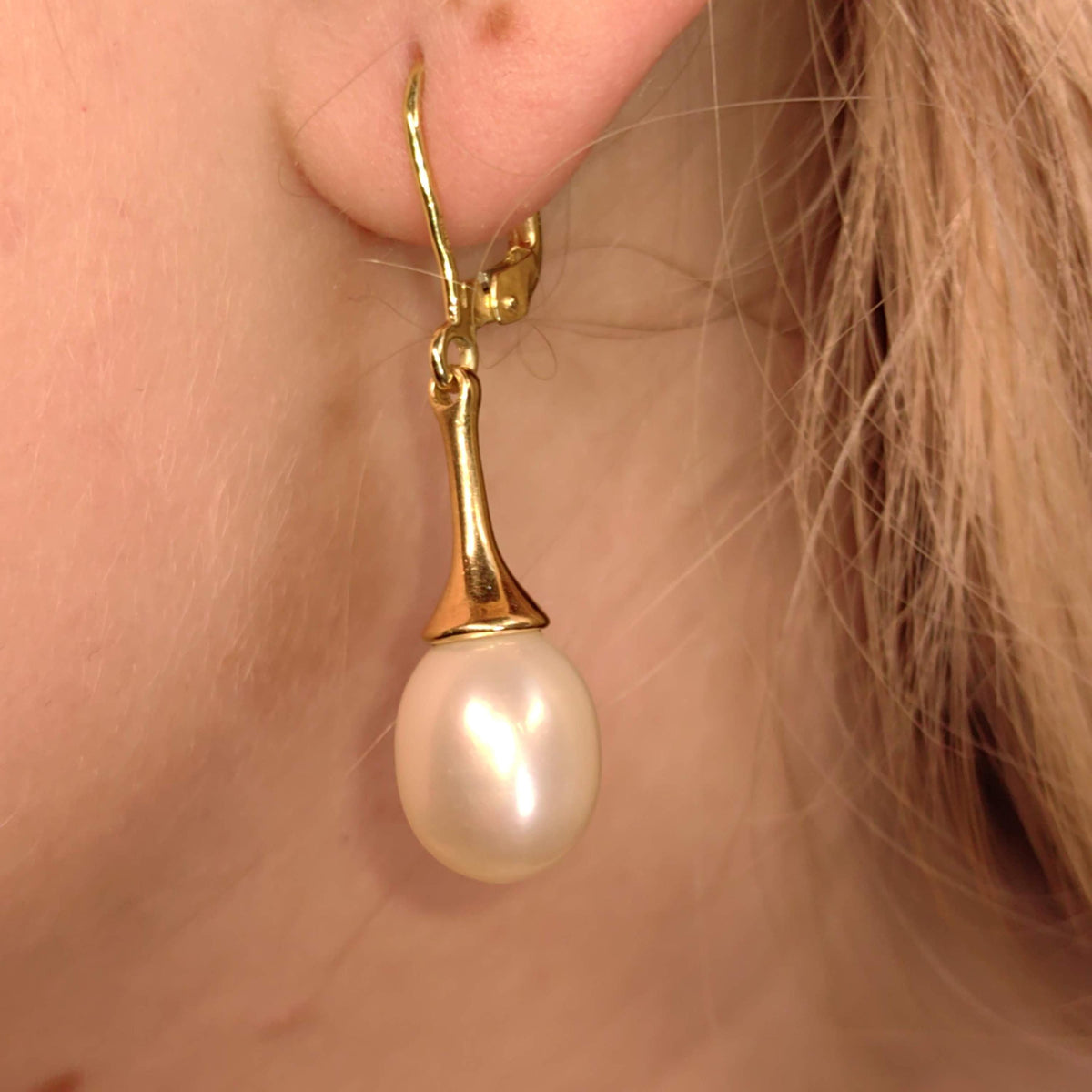 18k 750 Hallmarked Solid Yellow Gold Vintage Elegant Classic Minimalist Dangle Drop Large Pearl Earrings Gift for Her Present 7.4 gram