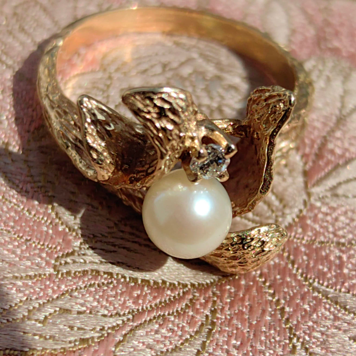 Vintage 1970s Handcrafted Pearl Diamond Flower Ring, 14K Gold Sculptural Floral Ring, US 8.75 EU 59