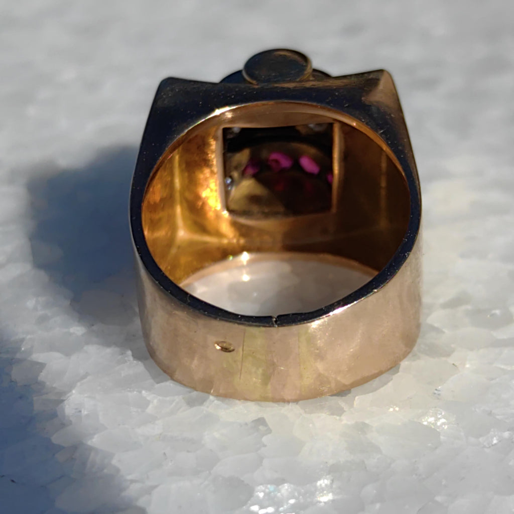 French Art Deco 18k Gold Tank Chevalier Ring: natural Ruby, Diamond Statement Jewelry 1920s luxurious stylish gift, Unisex original antique