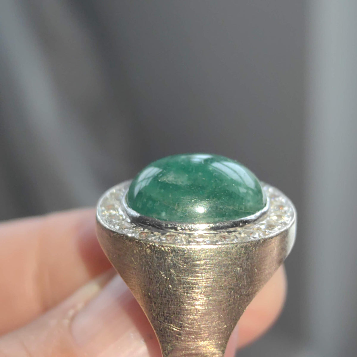 Emerald Diamond Ring Vintage 1970s Natural large cabochon Green Statement Estate Ring 14k Solid White Gold Elegant Statement Gift Her wife
