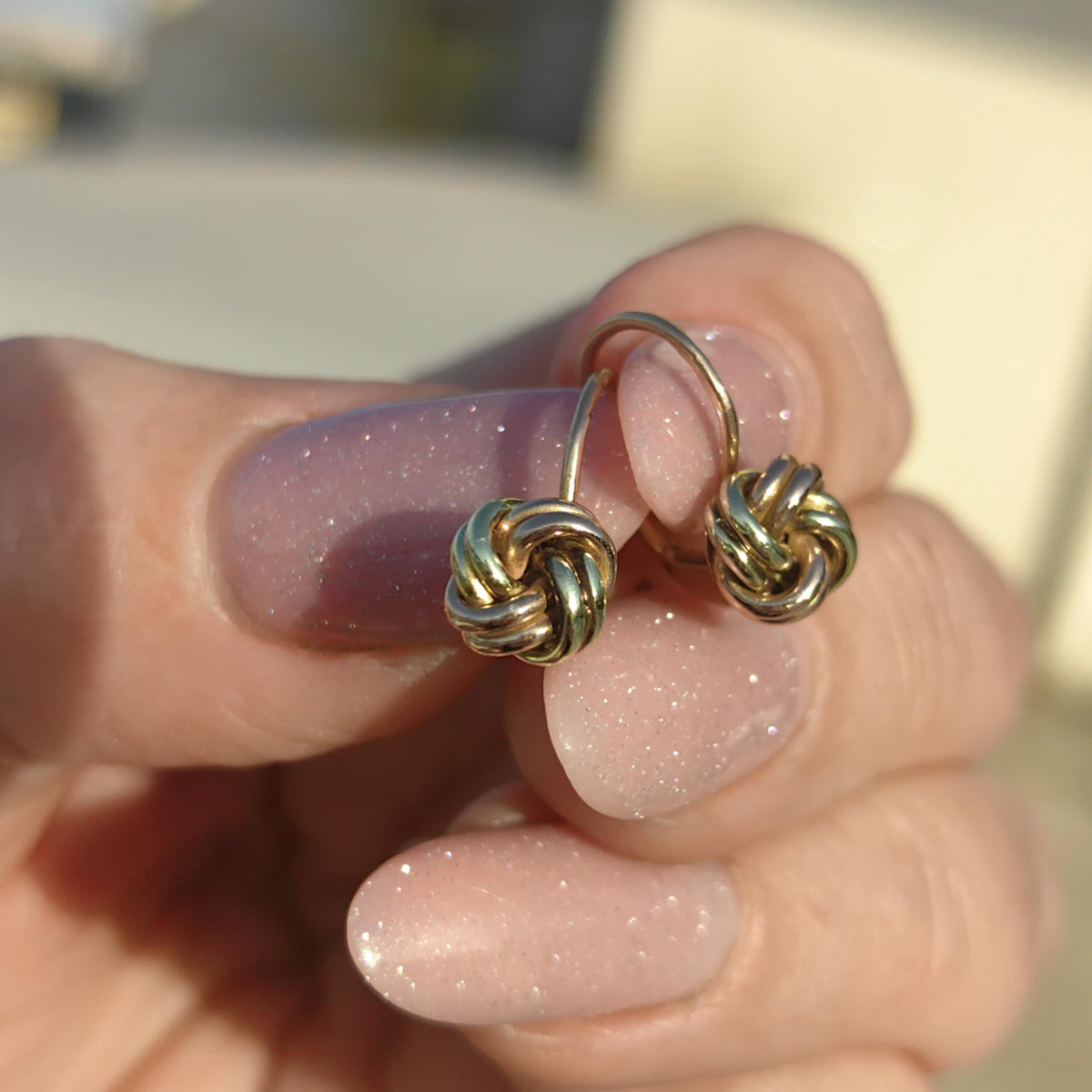 Vintage 14K Gold Love Knot Earrings: Tri-Color Lever Back Sleepers