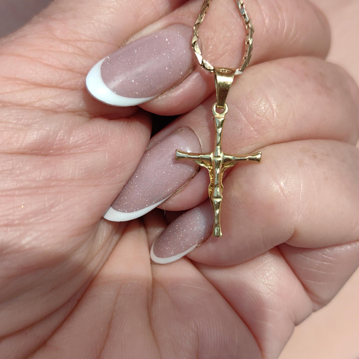 Vintage 14k Solid Yellow Gold Jesus Crucifix Cross Necklace Pendant Hand Chiseled Christian Catholic Latin Cross Charm Gift Present