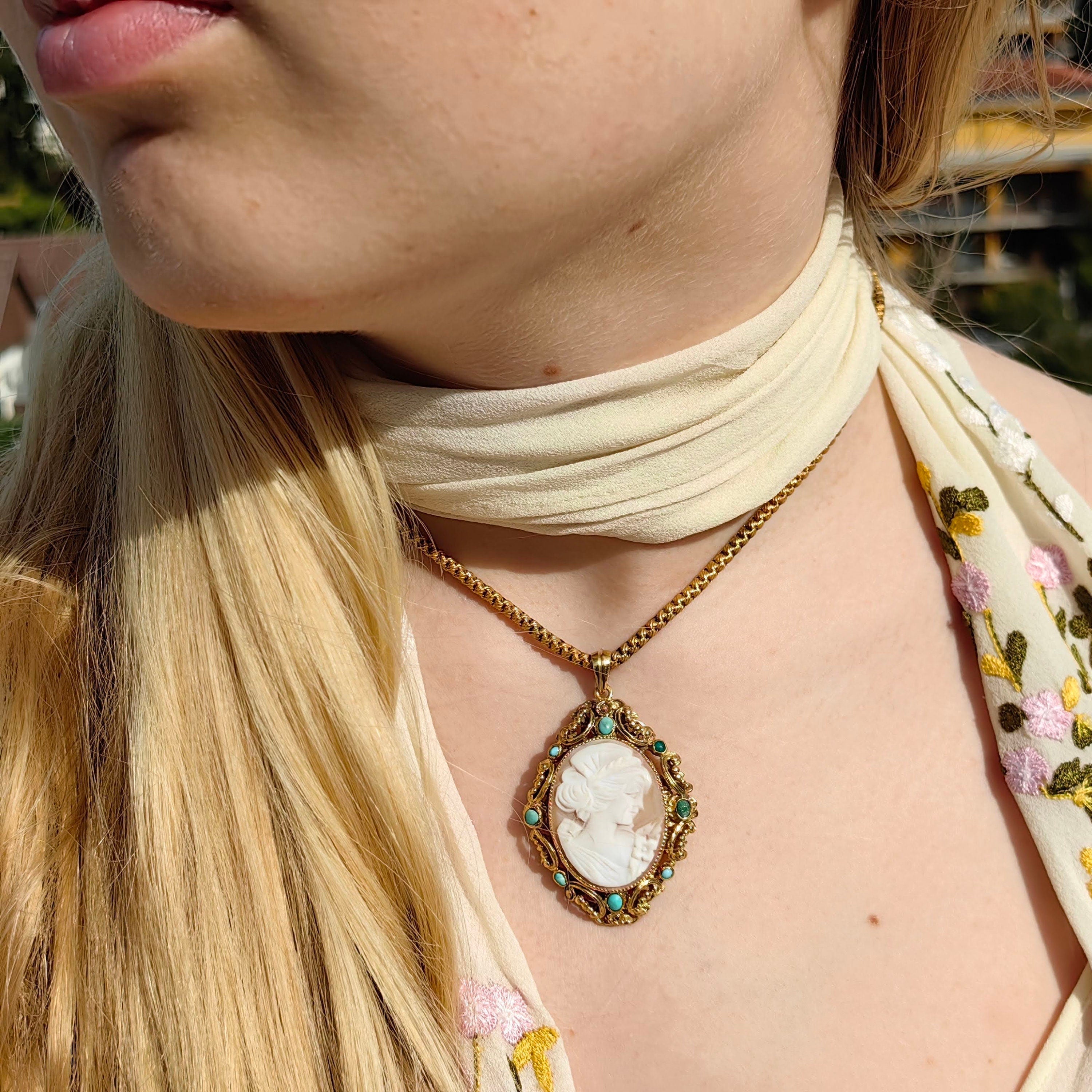 Victorian Antique Vintage Cameo Turquoise Gold plated Silver Frame Pendant