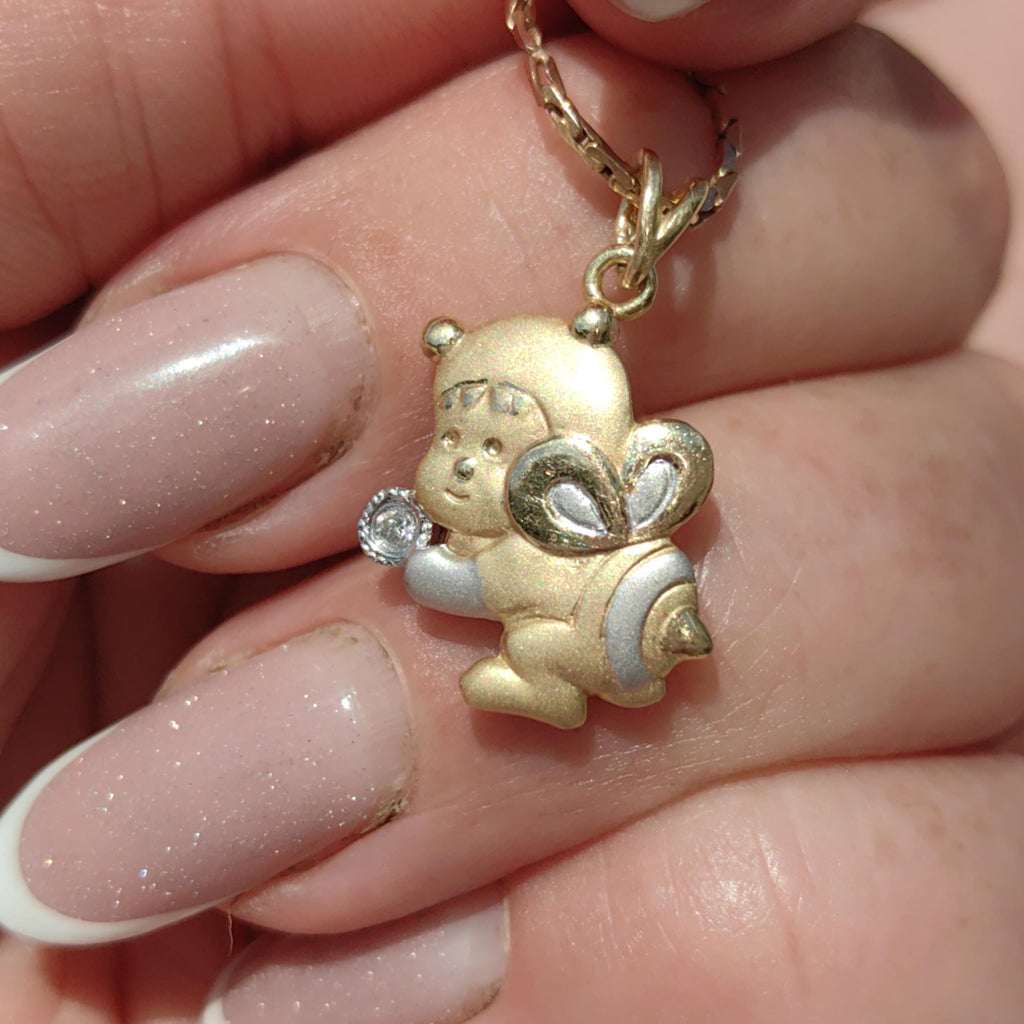 Vintage 14k Gold Bee Charm Pendant: Two-Tone Whimsical Jewelry