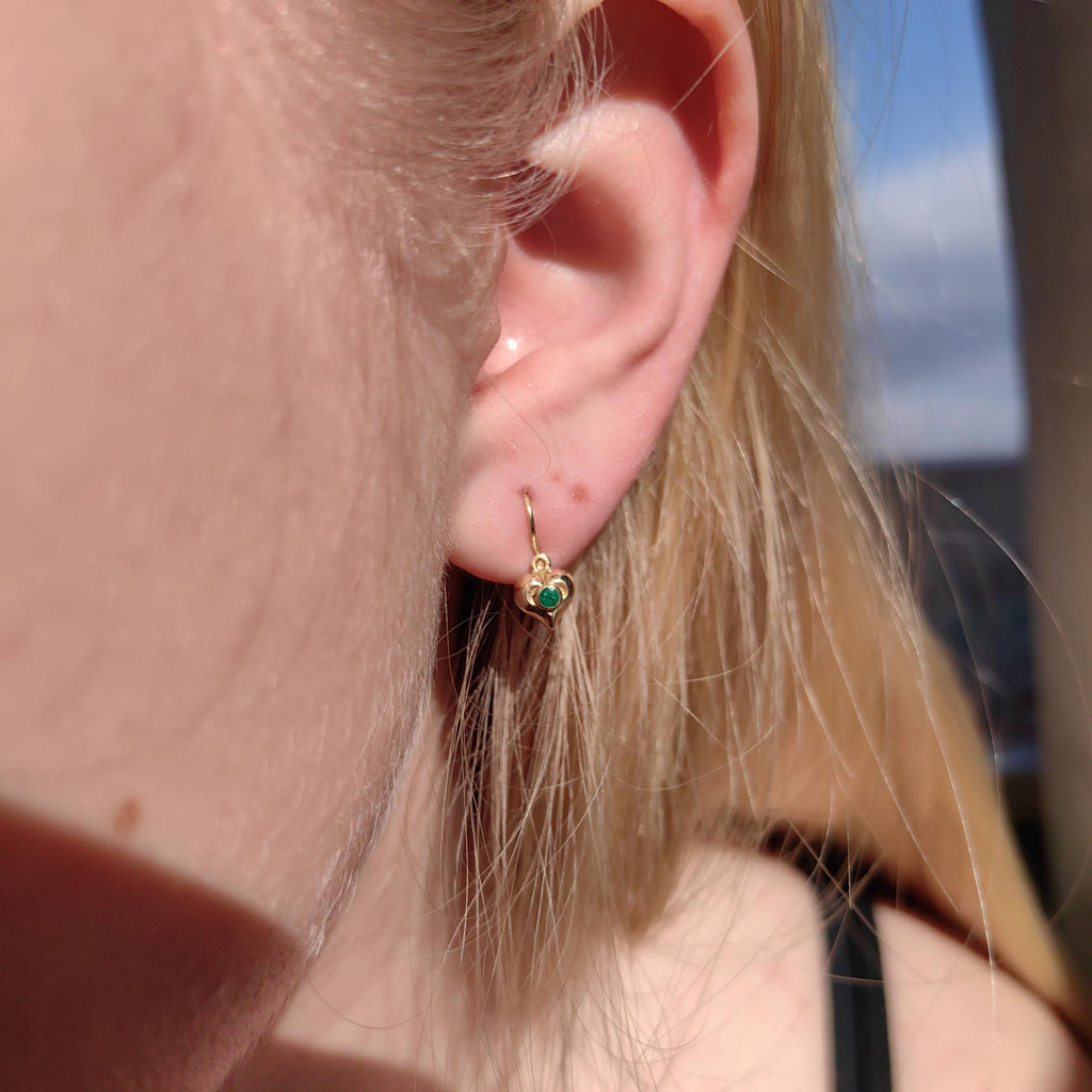 14k 585 Hallmarked Gold Heart Natural Emerald Solid Hallmarked Yellow Champagne 1950s Mid Century Dormouse Gift for her Antique Earrings