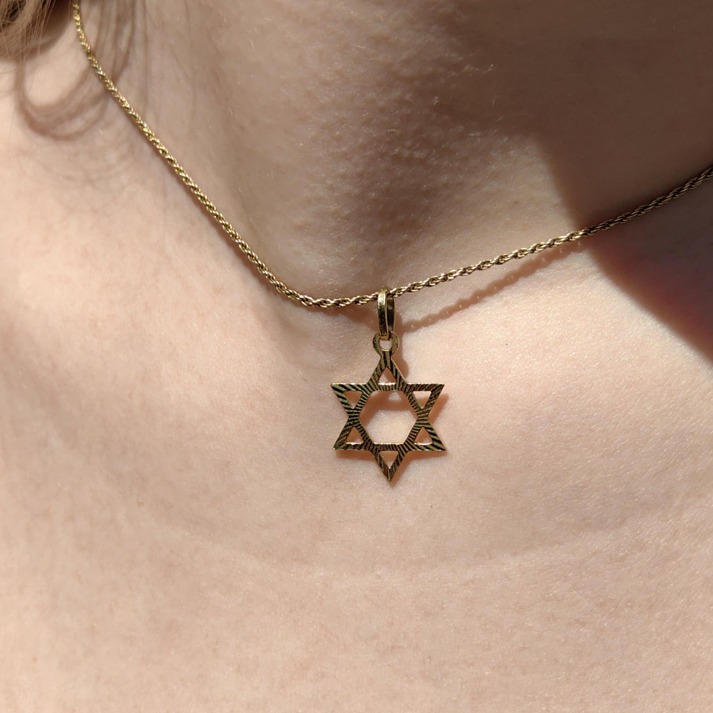 Vintage 14k Gold Star of David Pendant: Chiseled Judaica Charm
