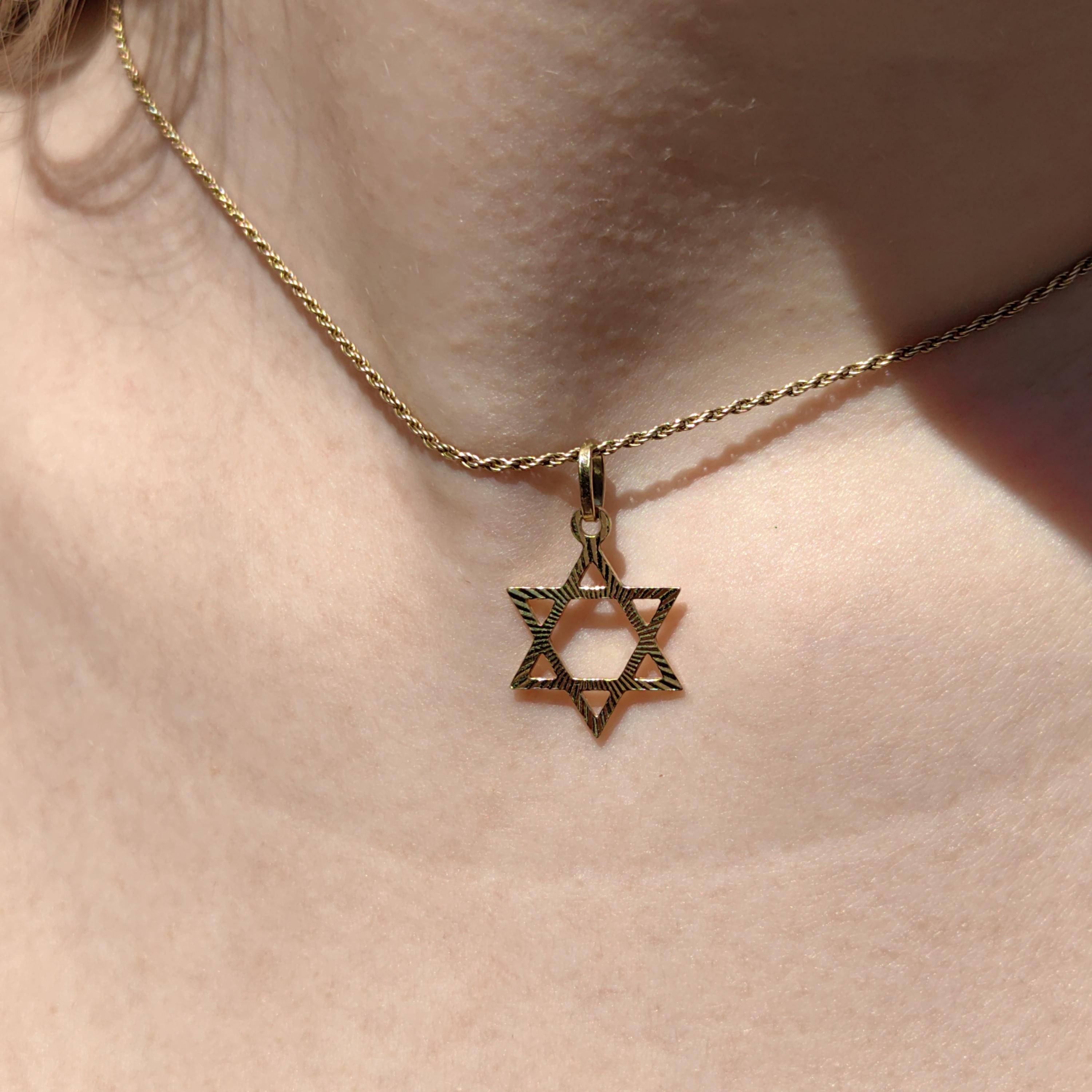 Vintage 14k Gold Star of David Pendant: Chiseled Judaica Charm