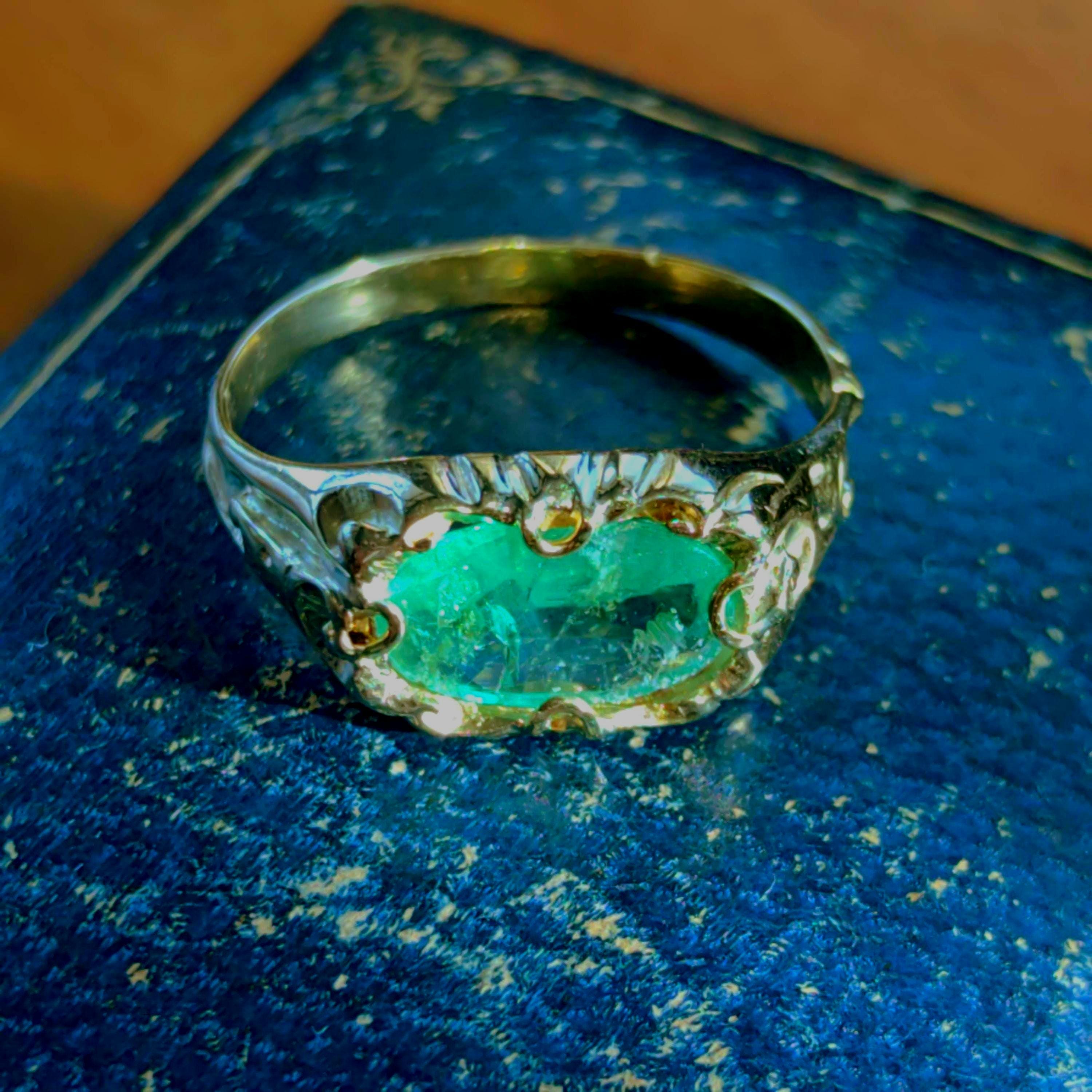 Victorian Natural Emerald  18k Solid Yellow Gold Hallmarked Antique  1880s Band Solitaire Statement Ring US Duty Free HTS 9706