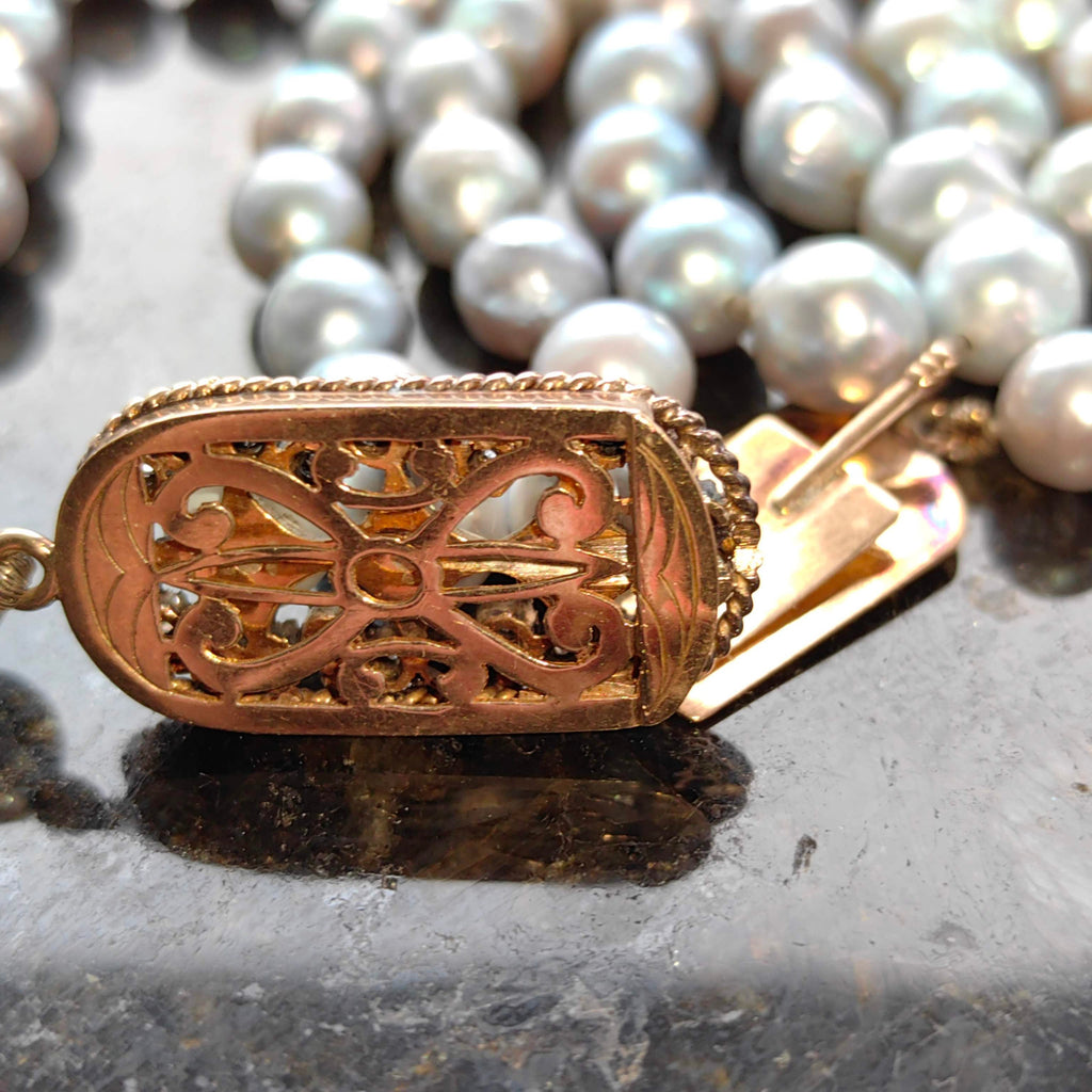 Art Deco 18k Gold Diamond Pearl Necklace: 1940s Vintage Beaded Lock