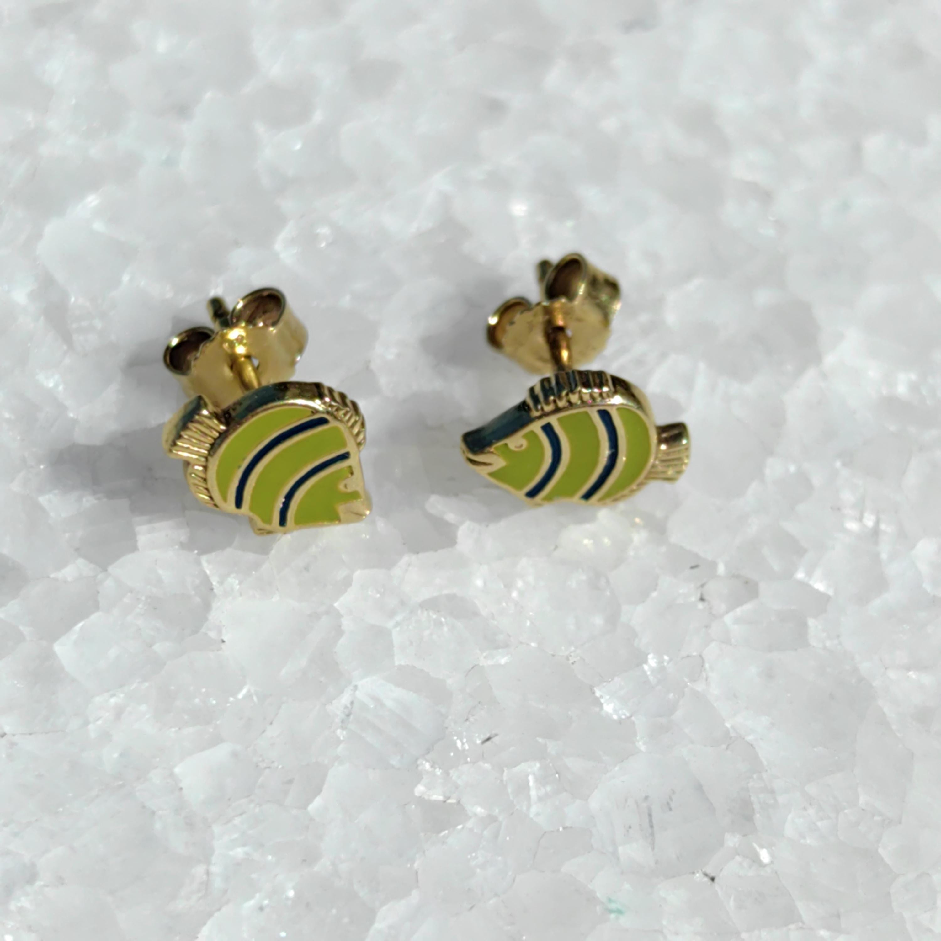14k Yellow Gold Enamel Fish Stud Earrings: Vintage Ocean Jewelry