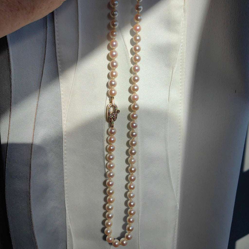 Vintage Pearl Beaded Necklace: 0.75 ct Diamond 18k Yellow Gold Lock
