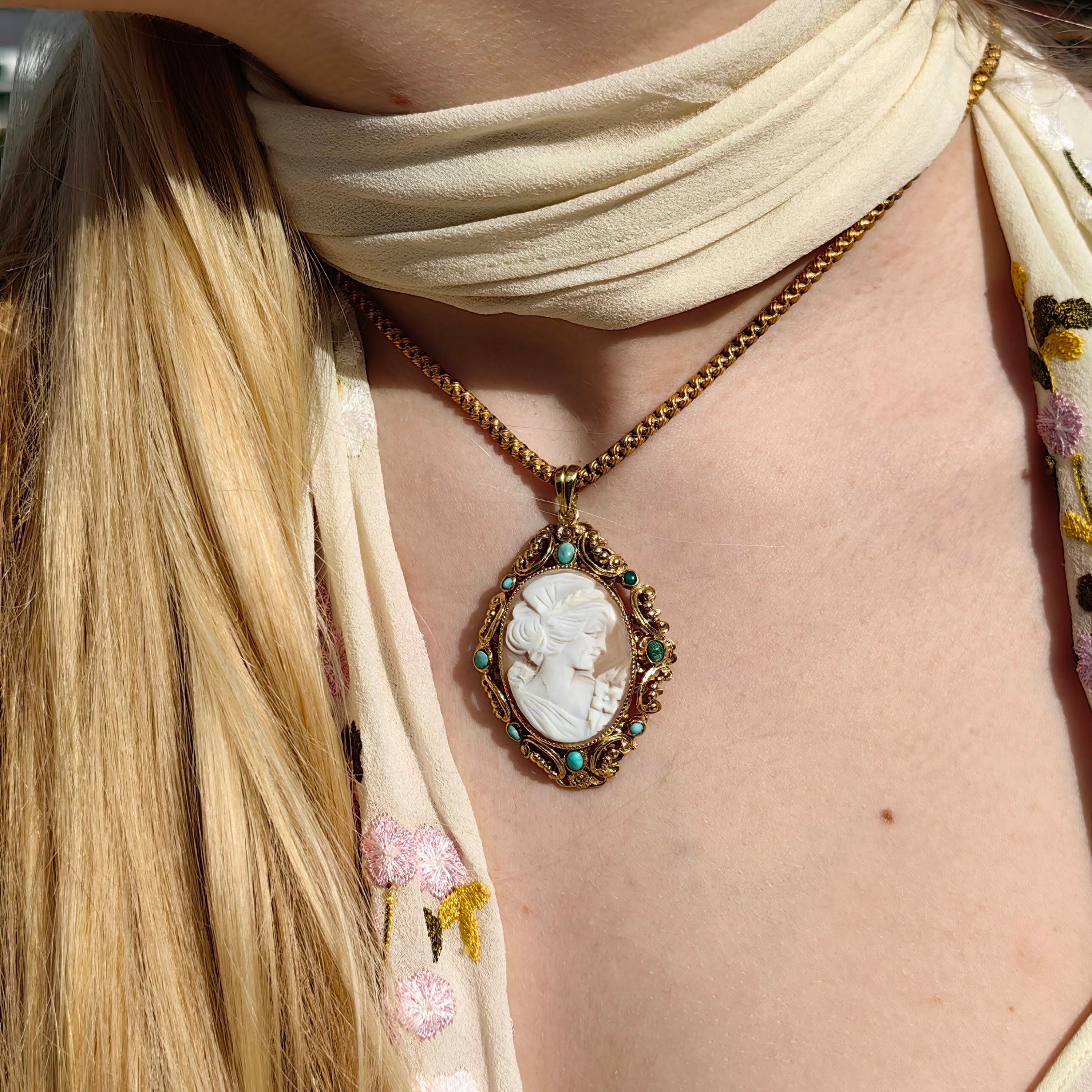 Victorian Antique Vintage Cameo Turquoise Gold plated Silver Frame Pendant