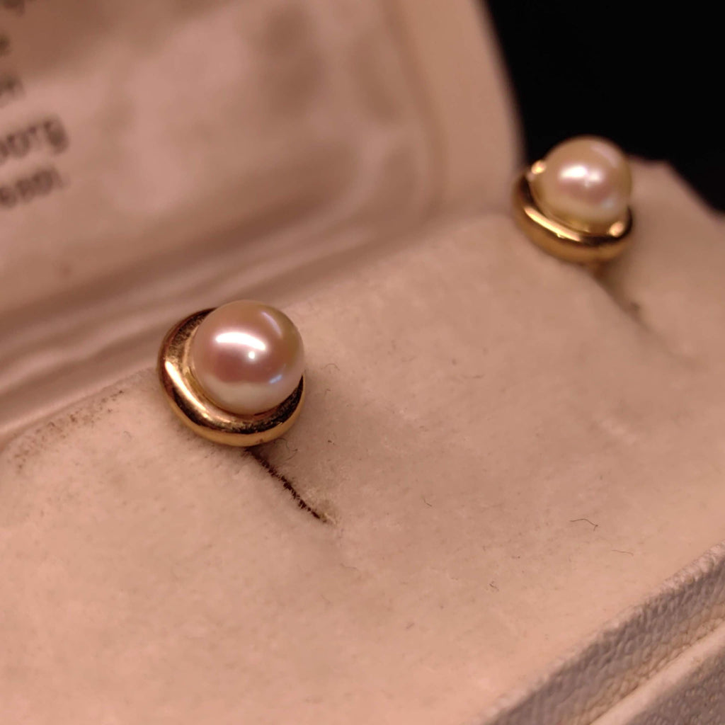 Natural Pearl Yellow Gold Earrings, Dainty Elegant Stud Vintage Antique Retro Dainty Earrings Gift for Her Present