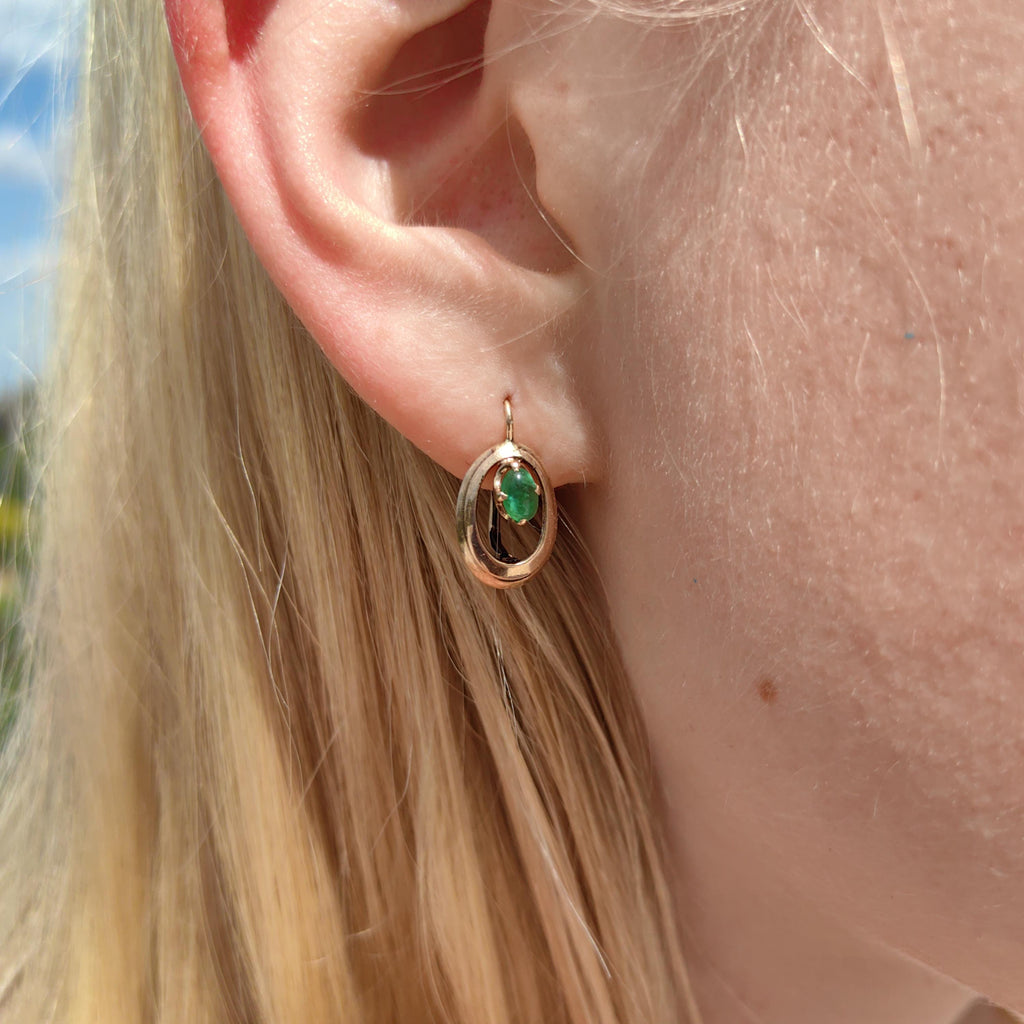1930s Art Deco Emerald Gold Earrings: 14k Yellow Gold Dormeuse Sleepers