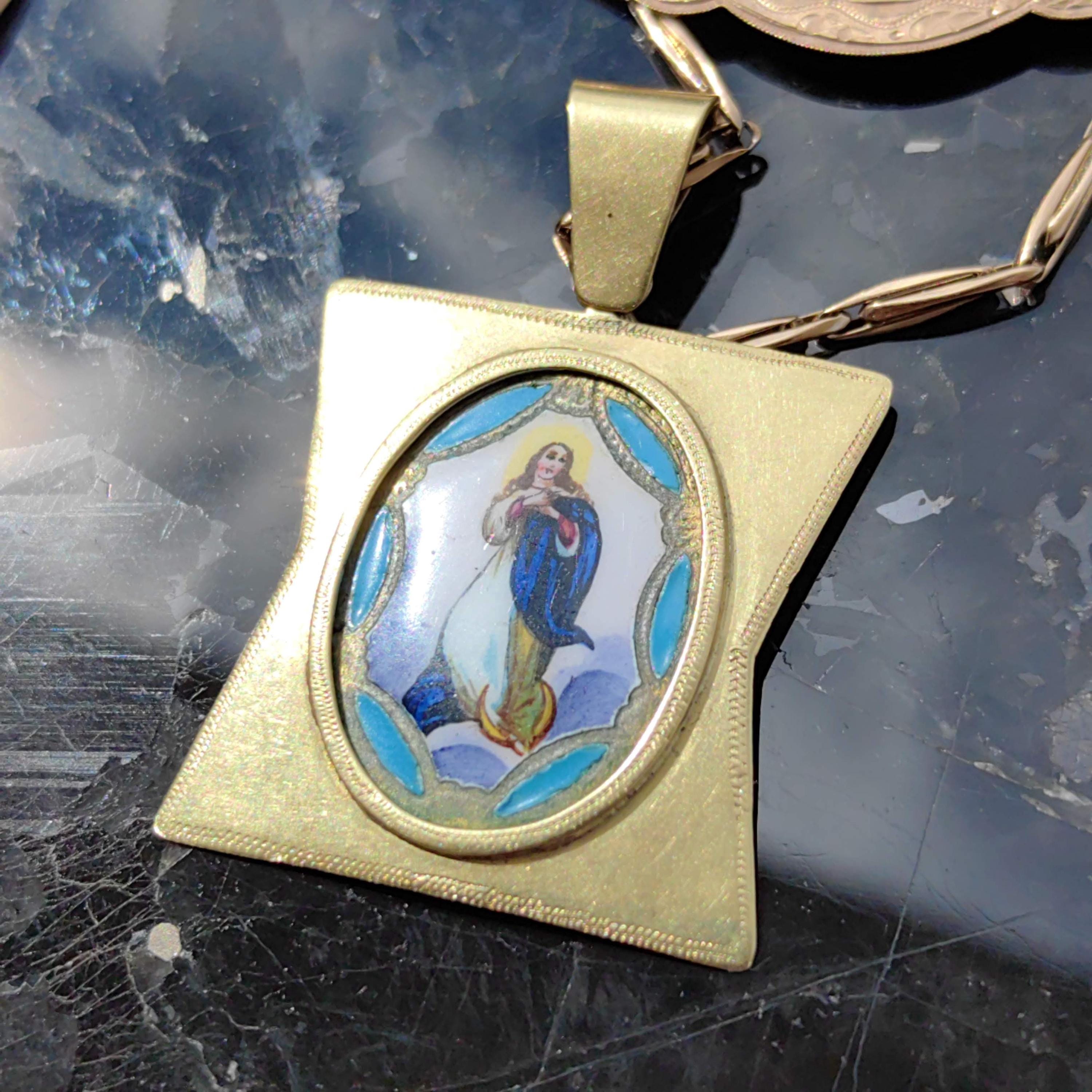 Art Nouveau 14K Gold Madonna Pendant: Antique Hand-Painted Enamel