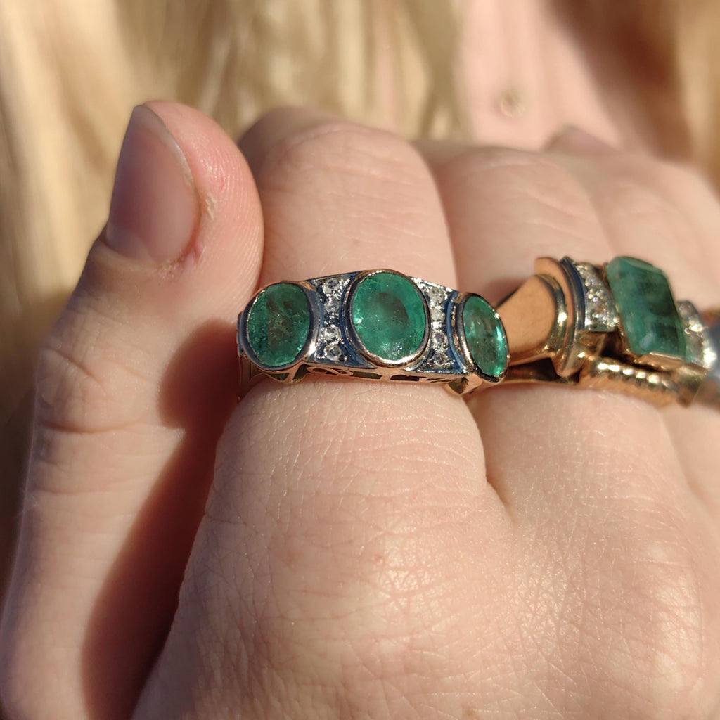 Original Art Deco 1930s Genuine not treated Emerald Three Stone Diamond White solid 14k Gold Chevalier Unisex Antique Vintage Ring