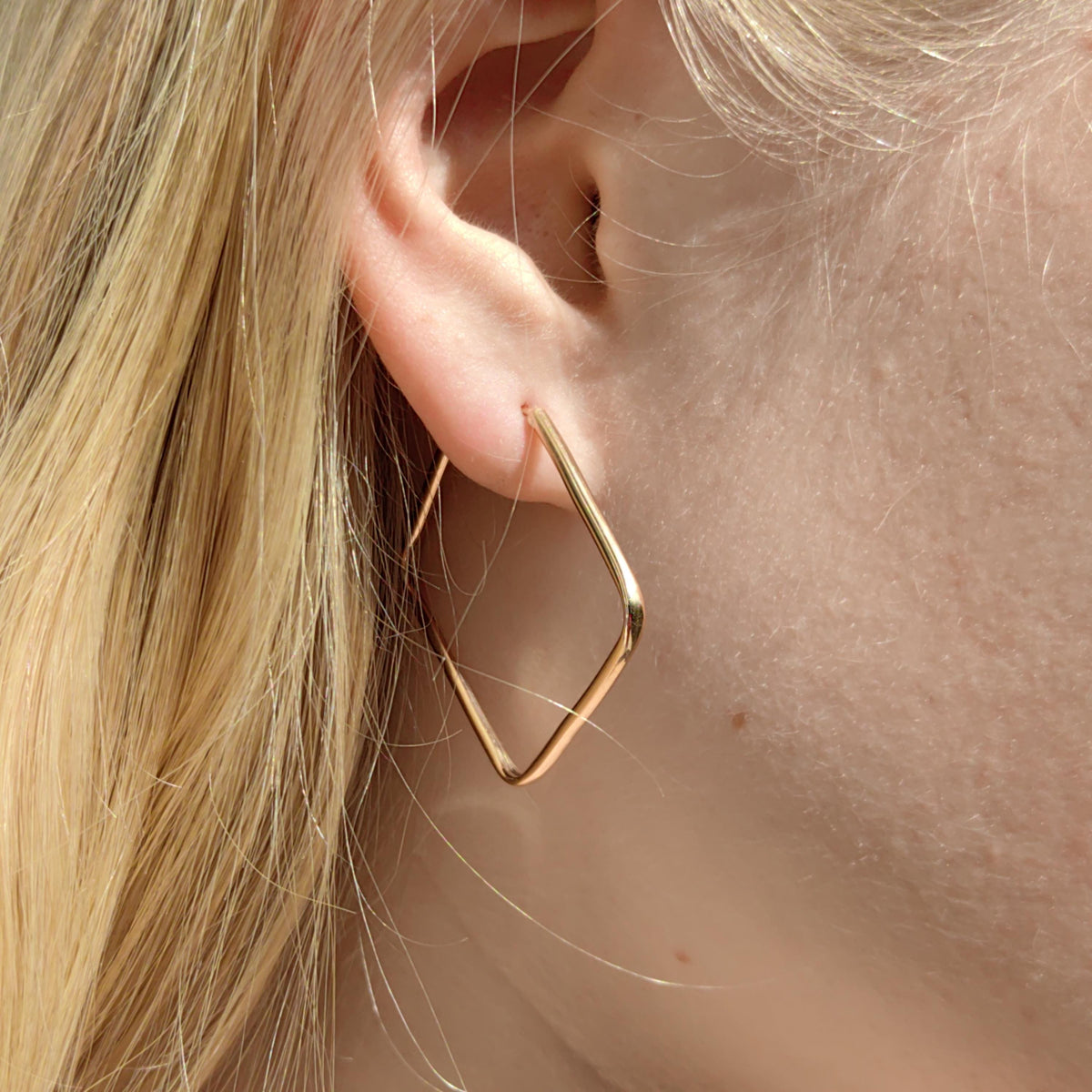 Vintage 14k Yellow Gold Square Hoop Earrings: Minimalist Geometric Jewelry