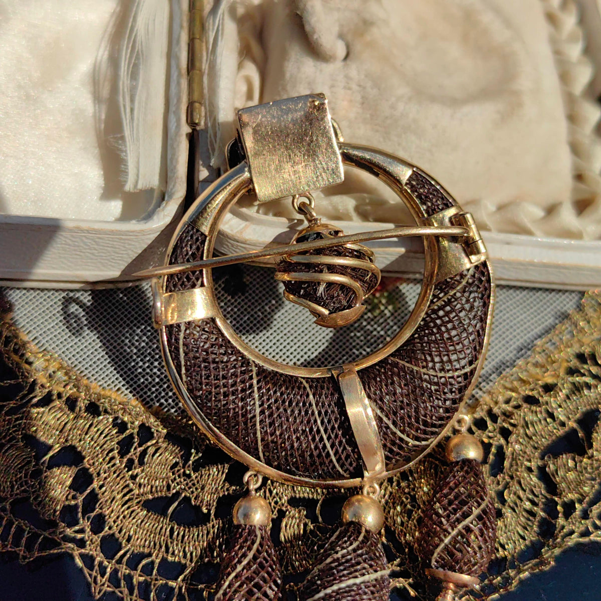 Victorian 18K Solid Yellow  Gold  Hair Mourning Antique Pendant Brooch 1860s Biedermeier Recuerdo Memories Historic Jewelry