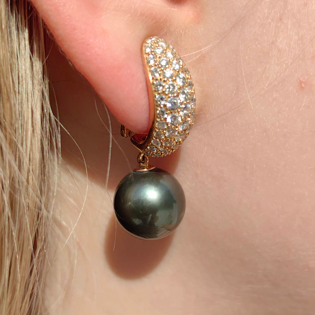 Vintage Tahitian Pearl and Diamond 18k Gold Dangle Statement Earrings Latch Back Closure